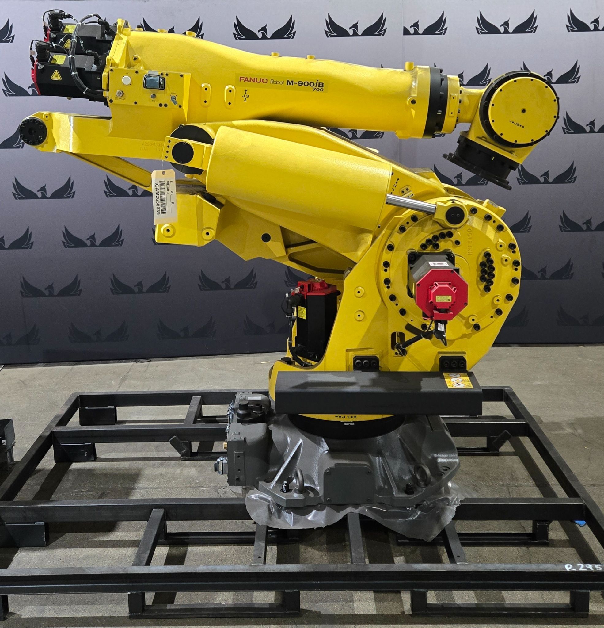 FANUC M-900iB/700 Complete with R-30iB Plus Controller NEW 1