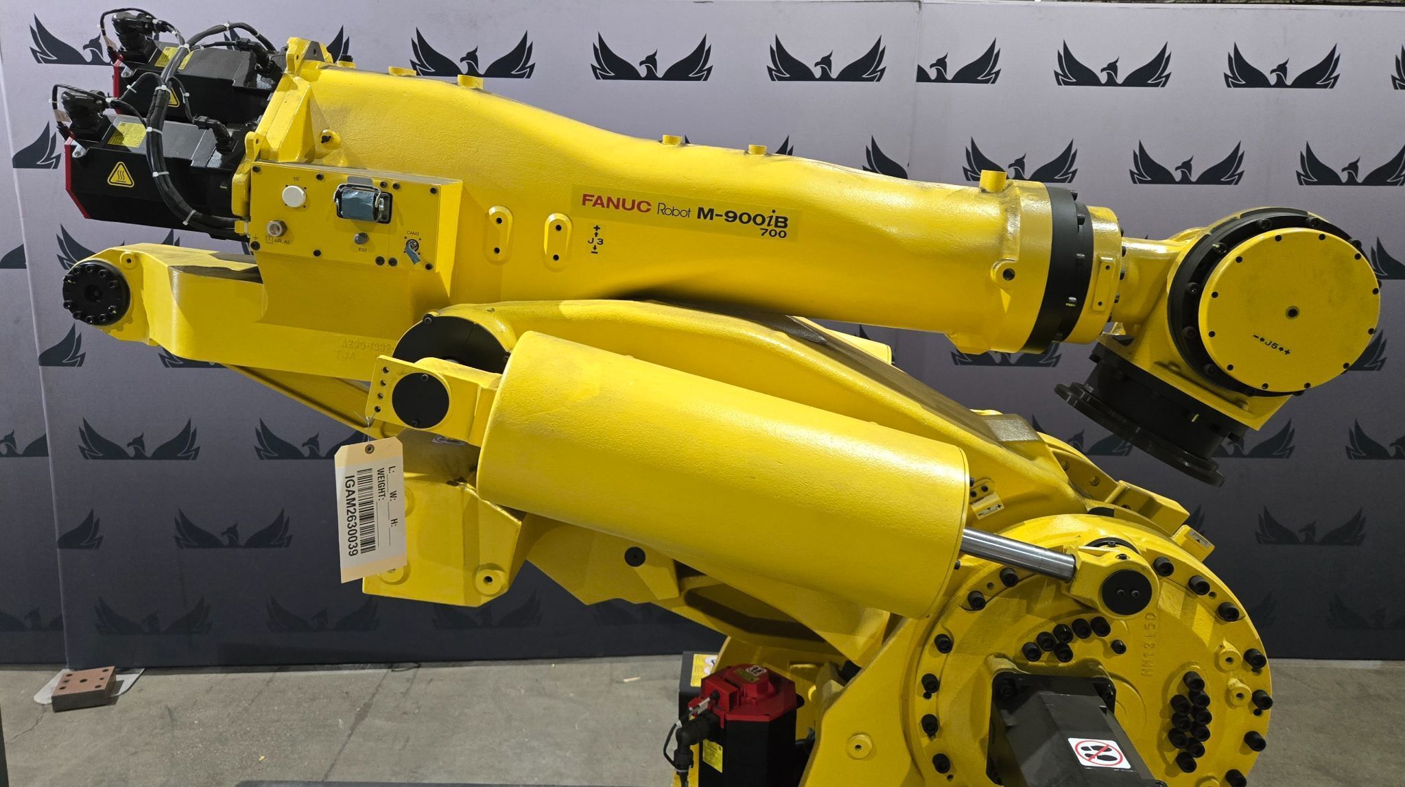FANUC M-900iB/700 Complete with R-30iB Plus Controller NEW 2