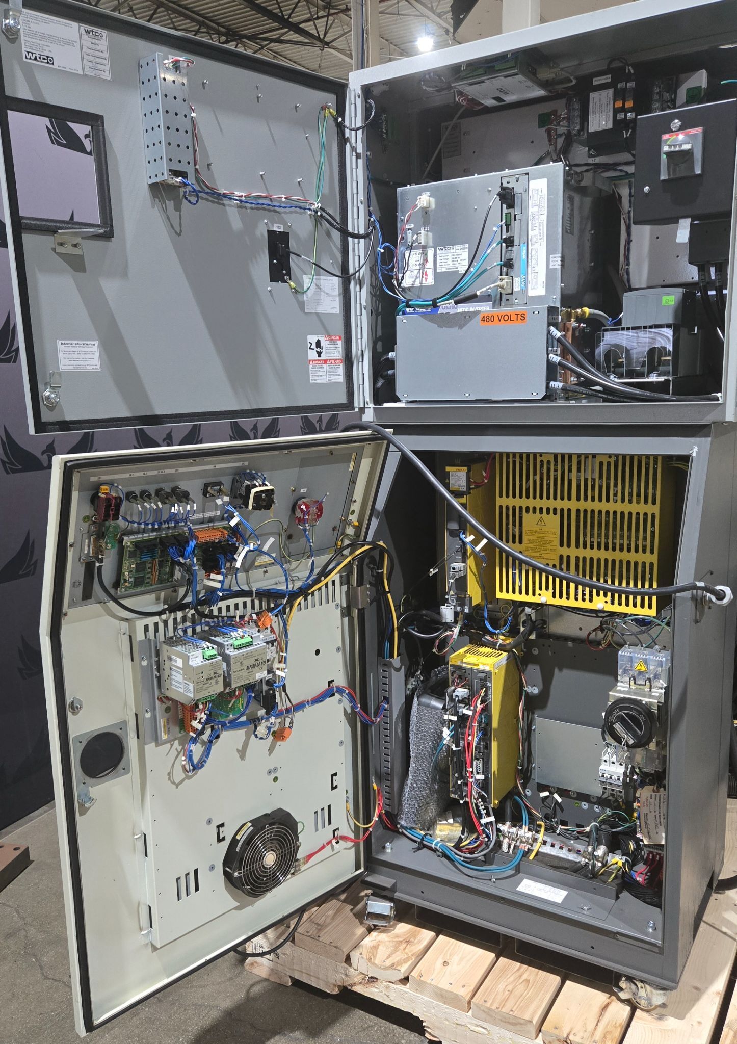 FANUC R-2000iB/210F Complete with R-30iA Controller and WTC WT6000 Weld Inverter USED 14