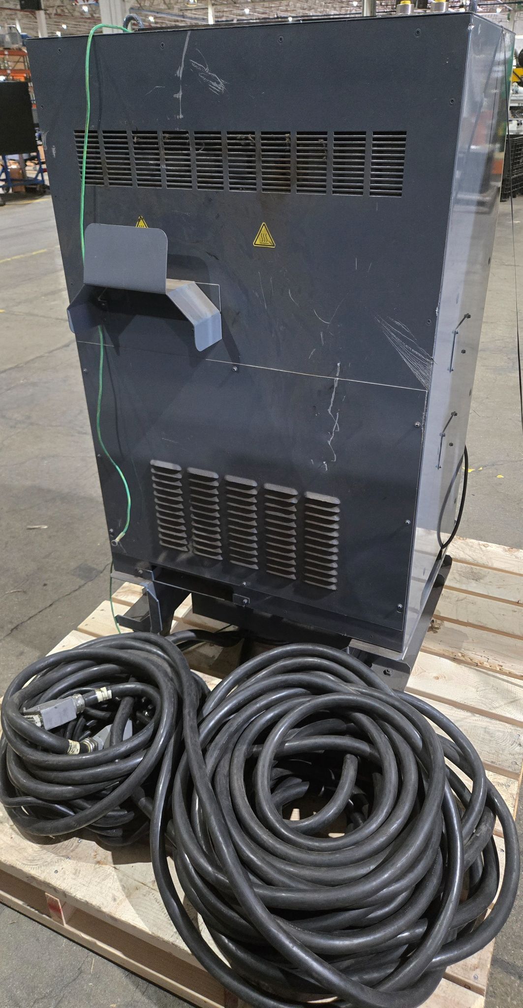 FANUC M-900iA/350 Complete with R-J3iC Controller USED 11