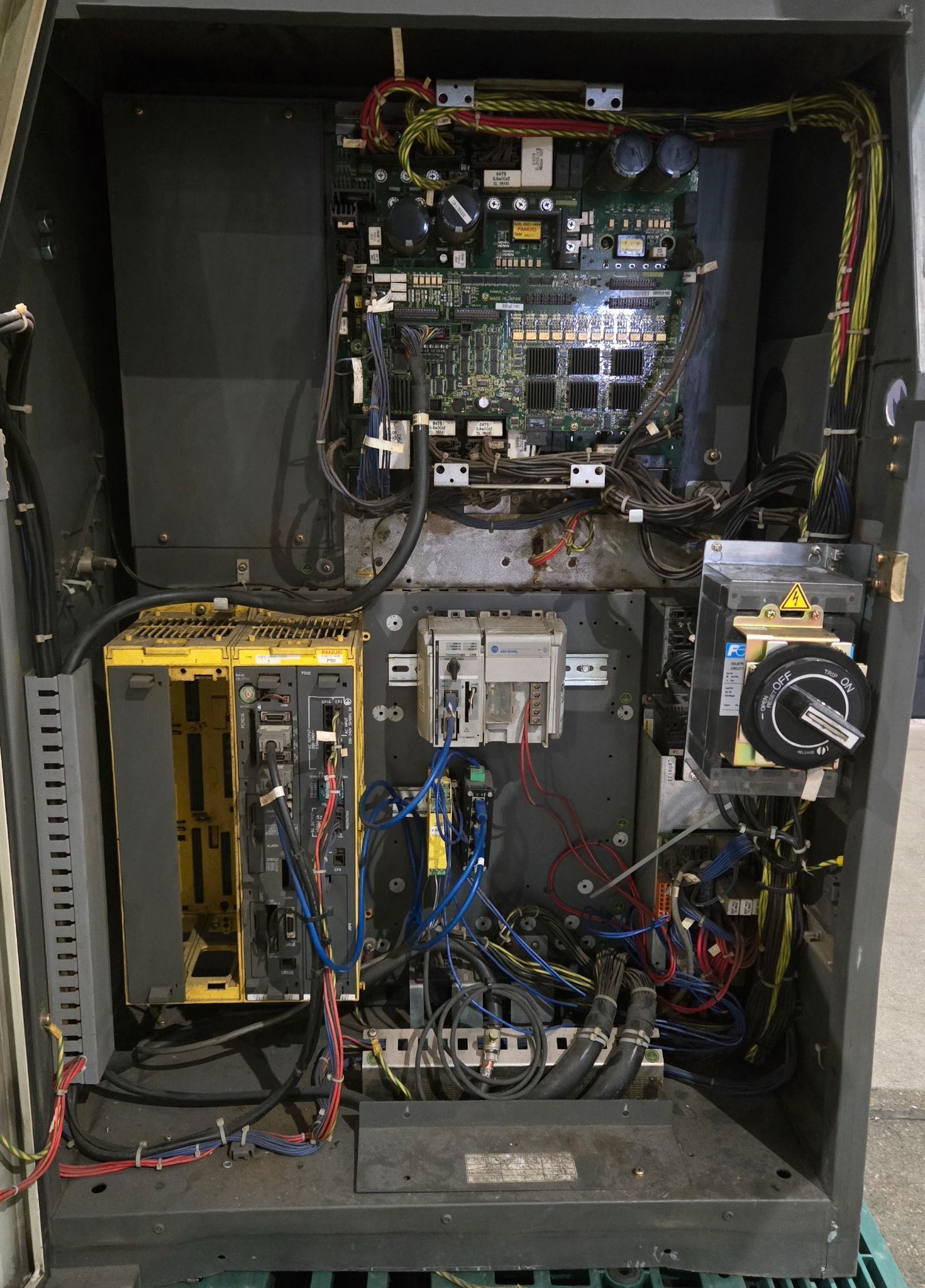 Fanuc M-900iA/350 Robot with R-30iA Controller & Deprag Inverter USED 15