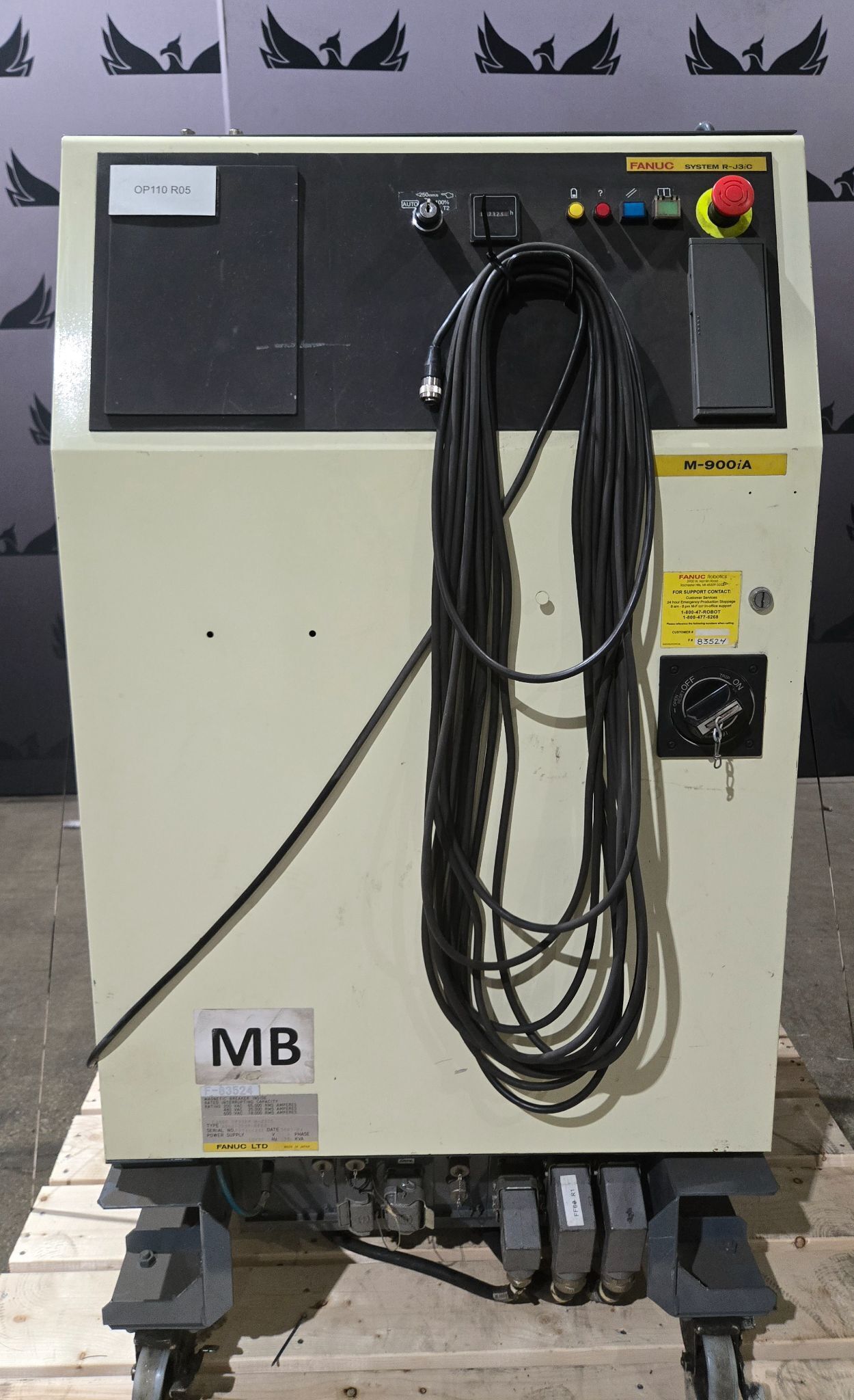 FANUC M900IA/350 Complete with R-J3iC Controller USED 11