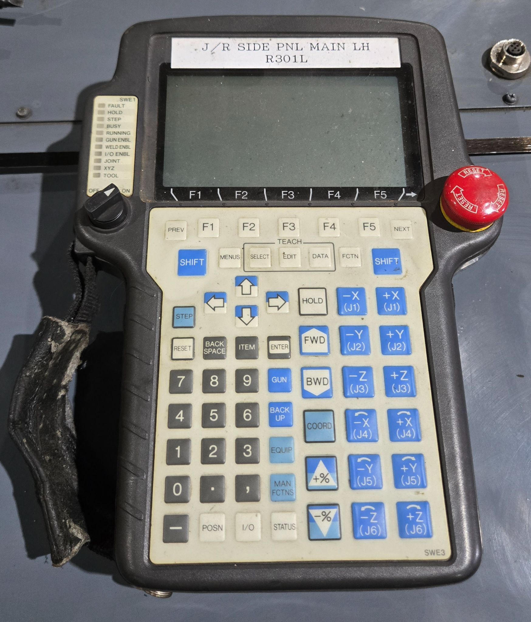 FANUC M900IA/350 Complete with R-J3iC Controller USED 15