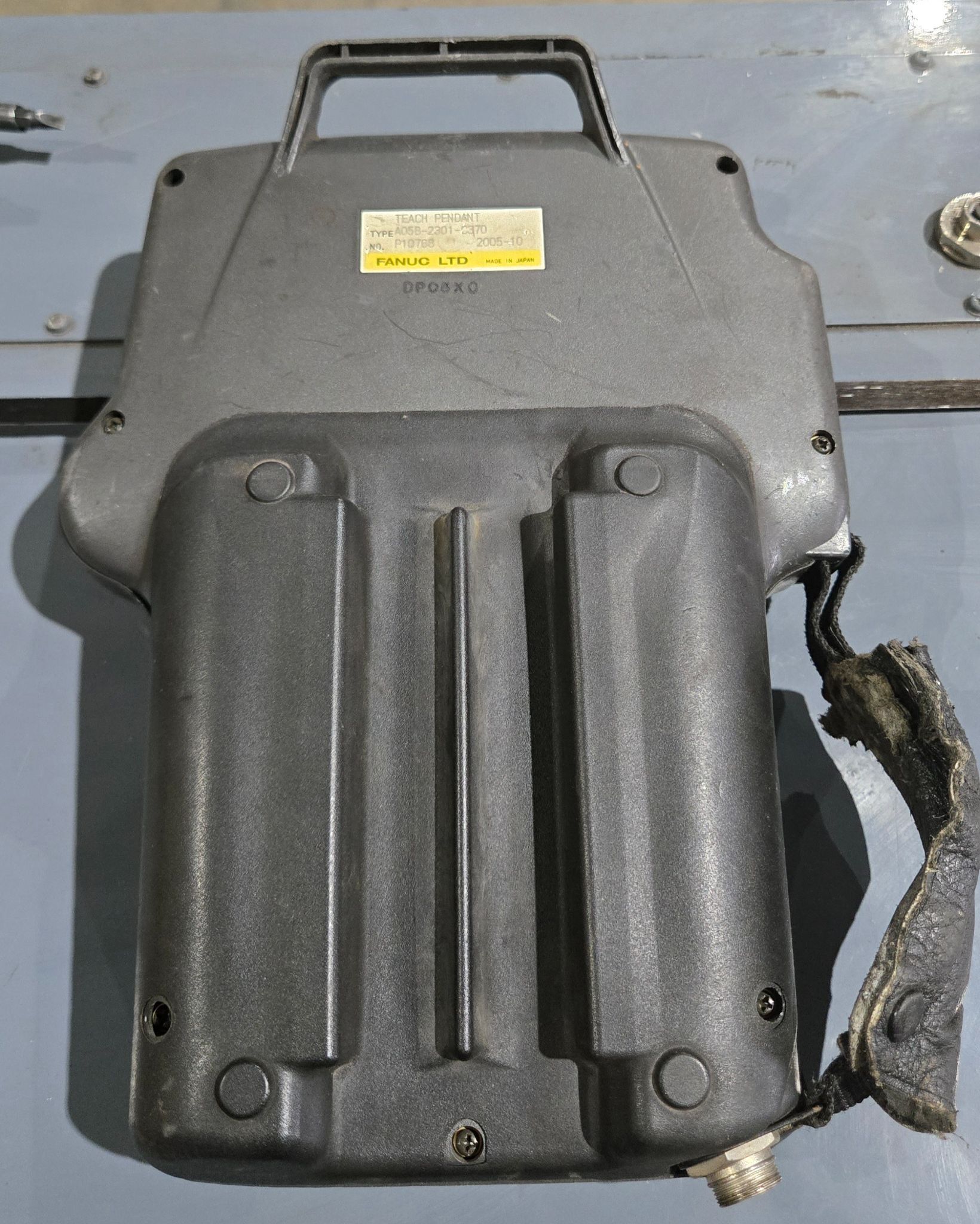 FANUC M900IA/350 Complete with R-J3iC Controller USED 16