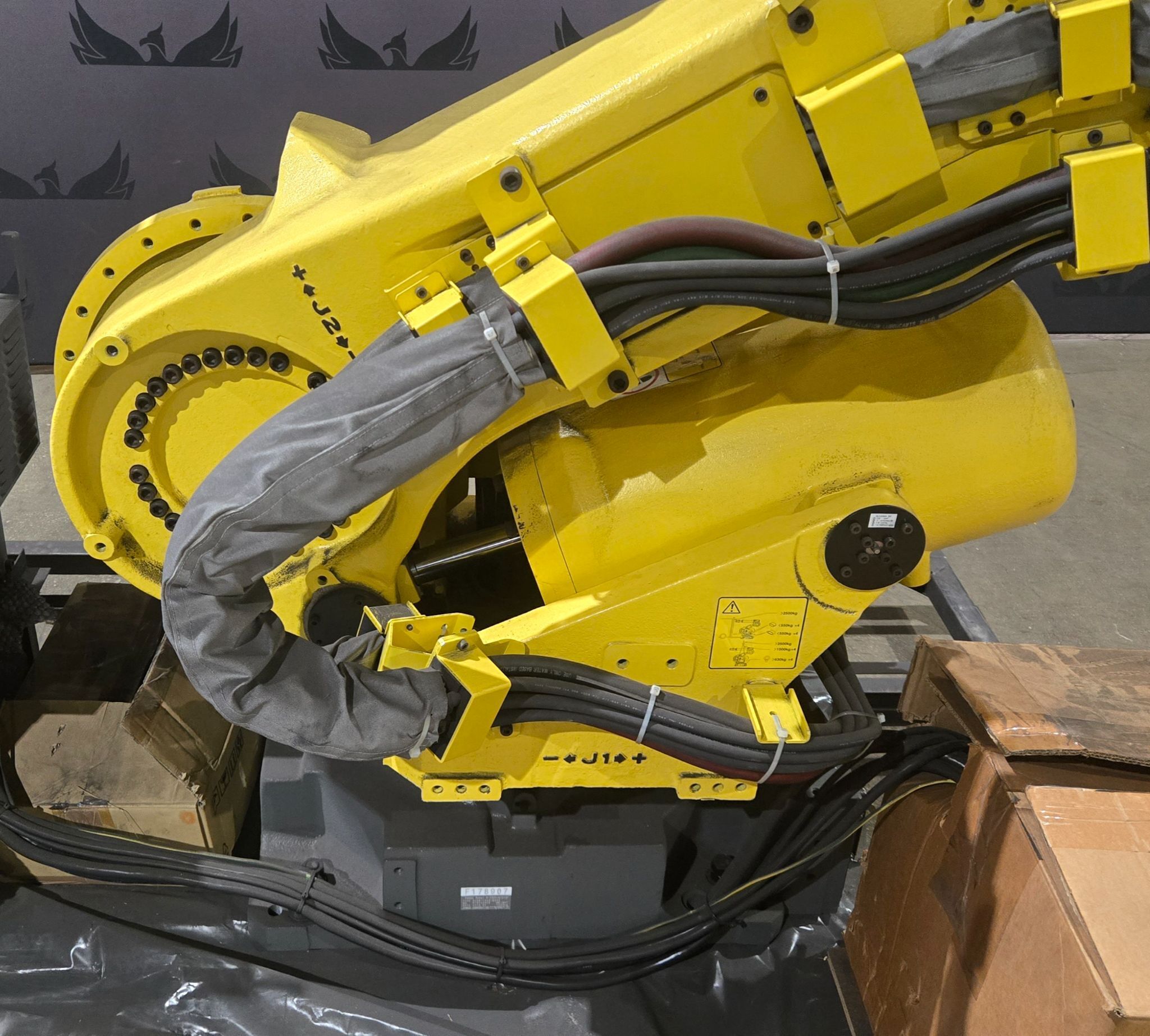 FANUC R-2000iB/210F Robot with R-30iB Controller NEW 4