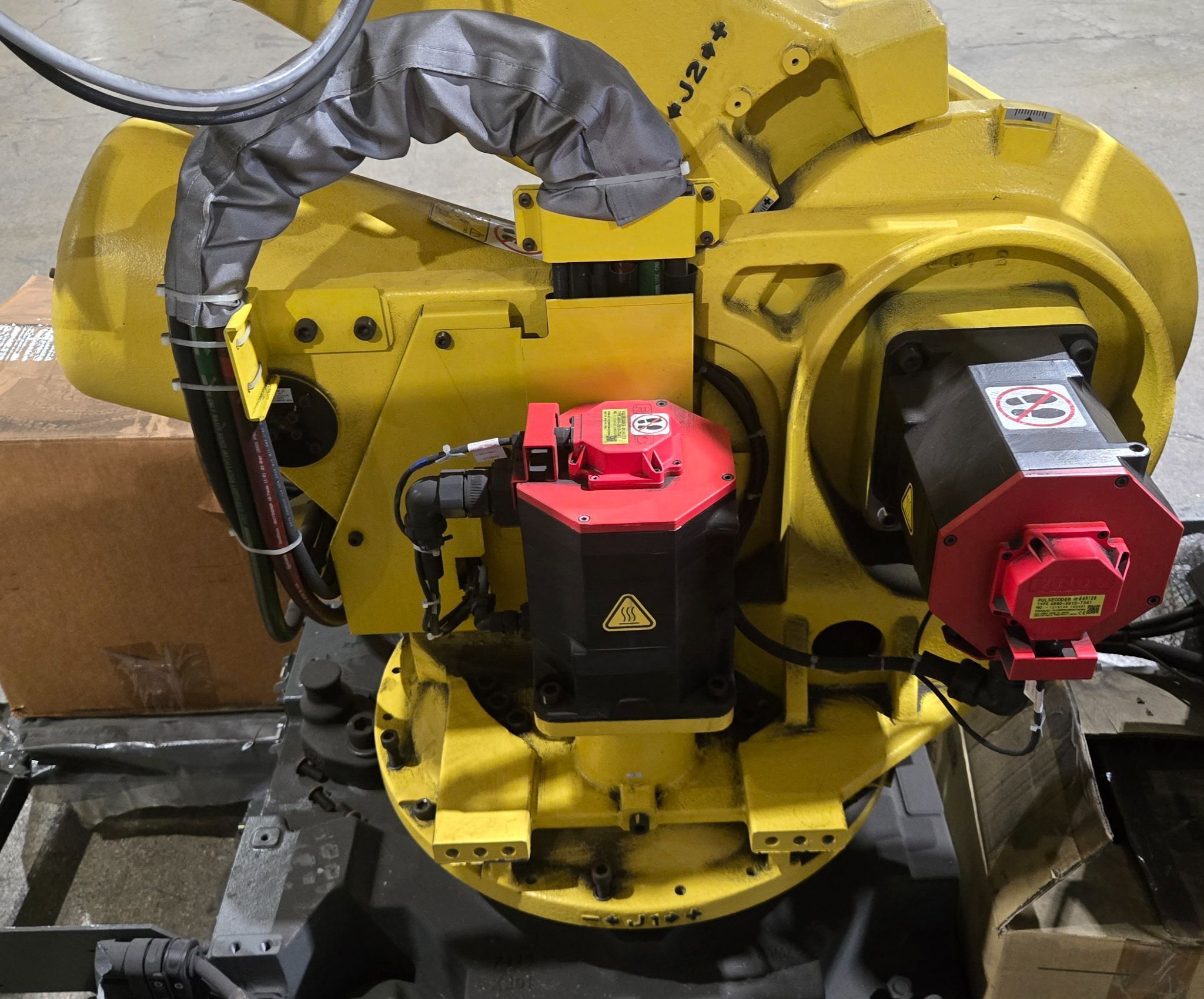 FANUC R-2000iB/210F Robot with R-30iB Controller NEW 6