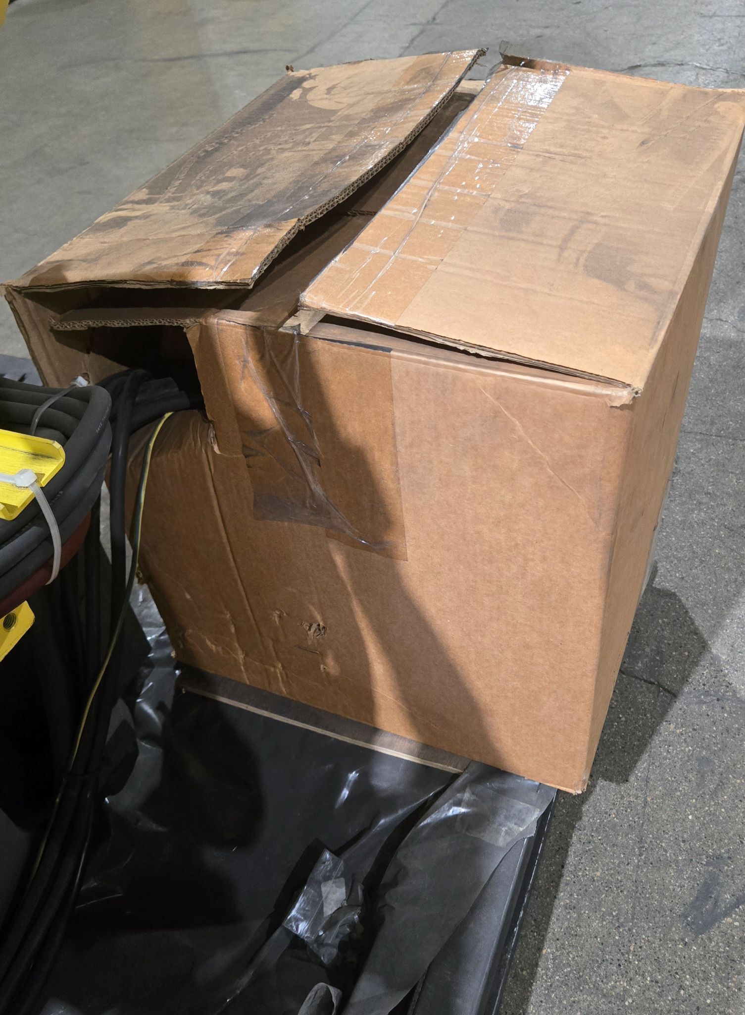 FANUC R-2000iB/210F Robot with R-30iB Controller NEW 7