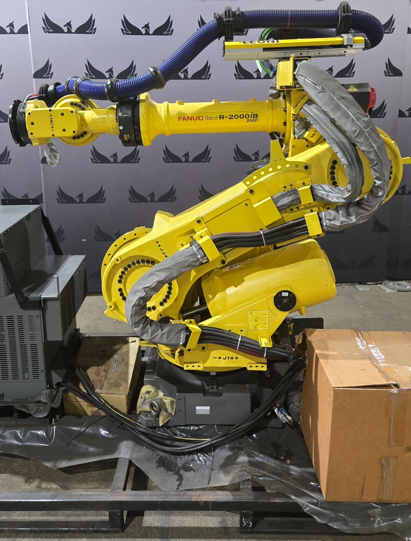 FANUC R-2000iB/210F Robot with R-30iB Controller NEW 1