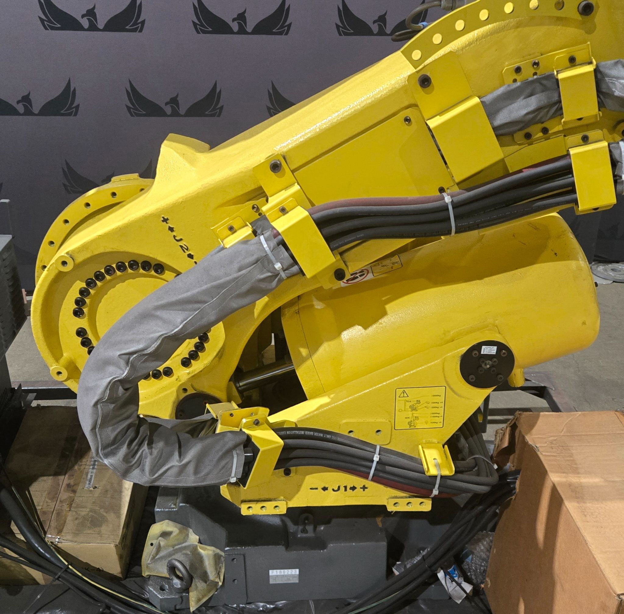 FANUC R-2000iB/210F Robot with R-30iB Controller NEW 4