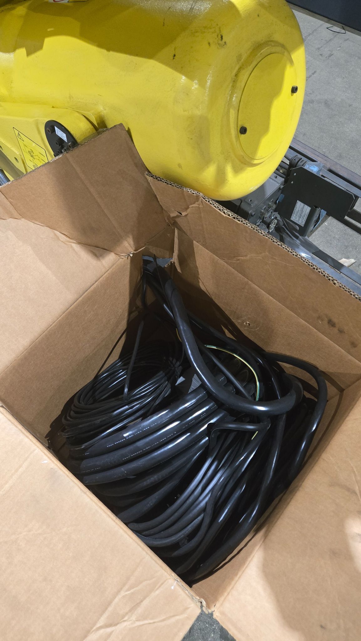 FANUC R-2000iB/210F Robot with R-30iB Controller NEW 8