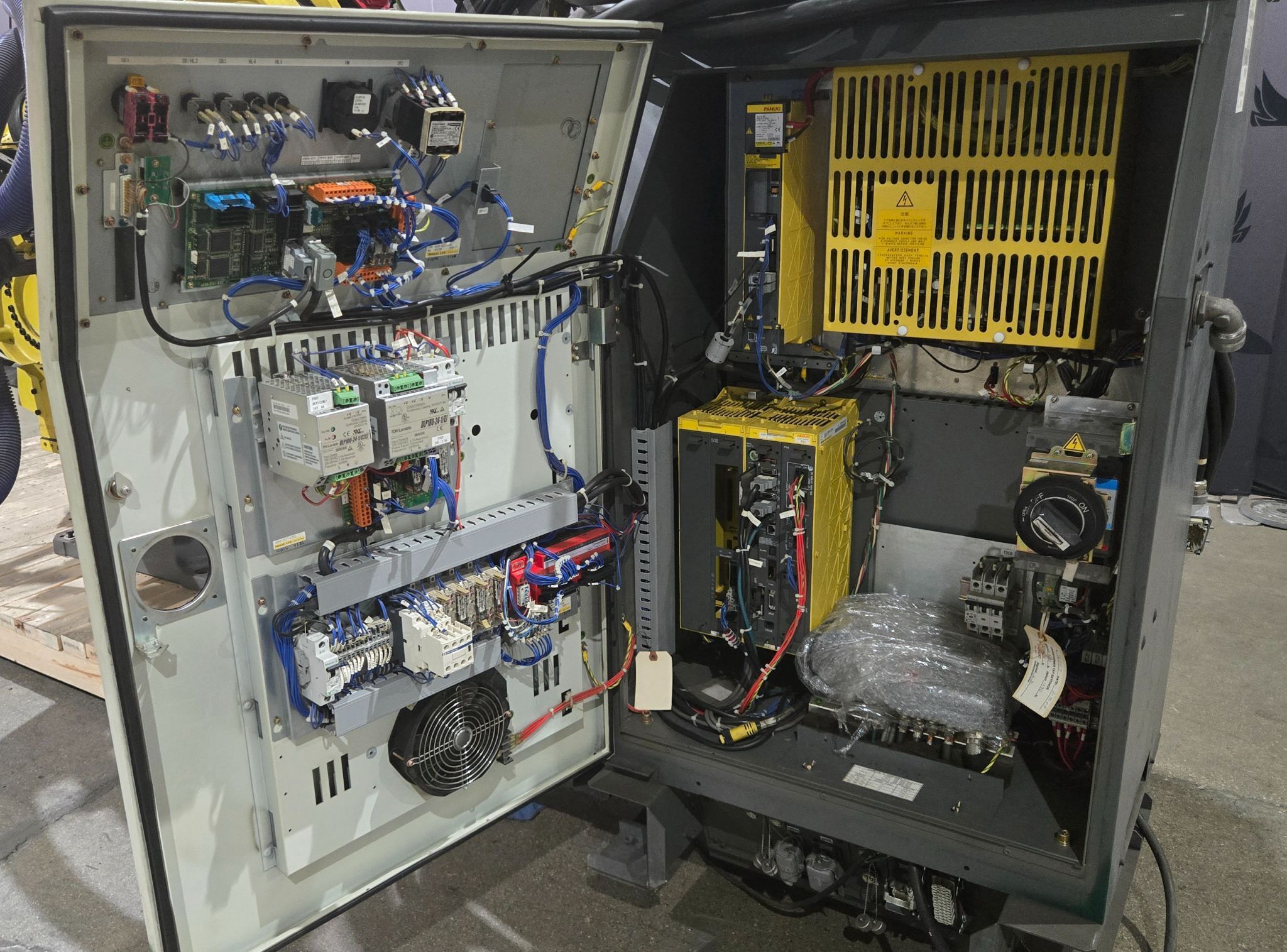 FANUC R-2000iB/165F Complete w/ R-30iA Controls USED 18