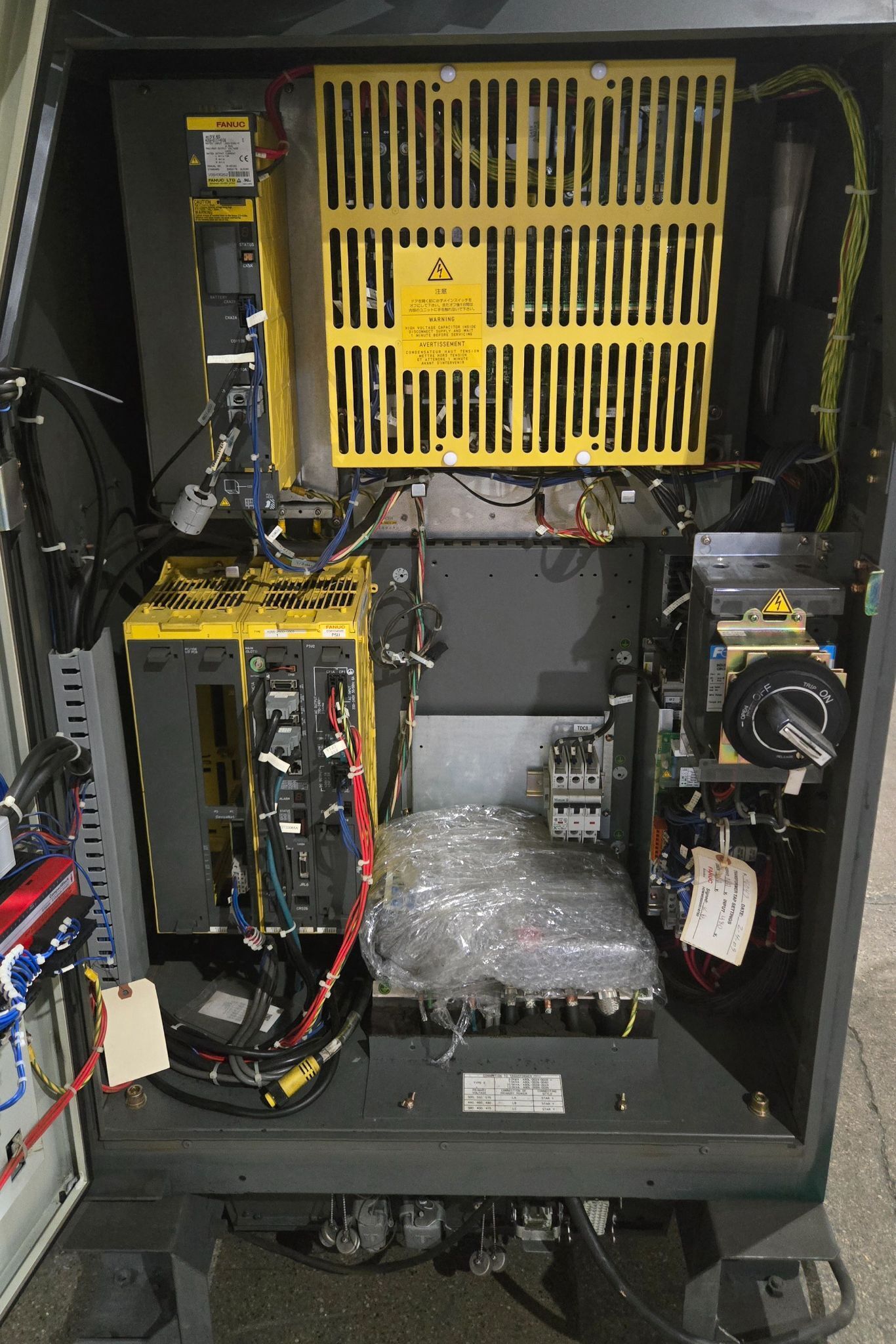 FANUC R-2000iB/165F Complete w/ R-30iA Controls USED 19