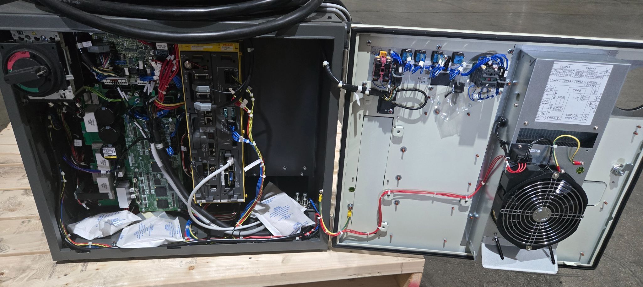 FANUC M‑20iA/35M Complete with R‑30iB Plus Controller USED 14