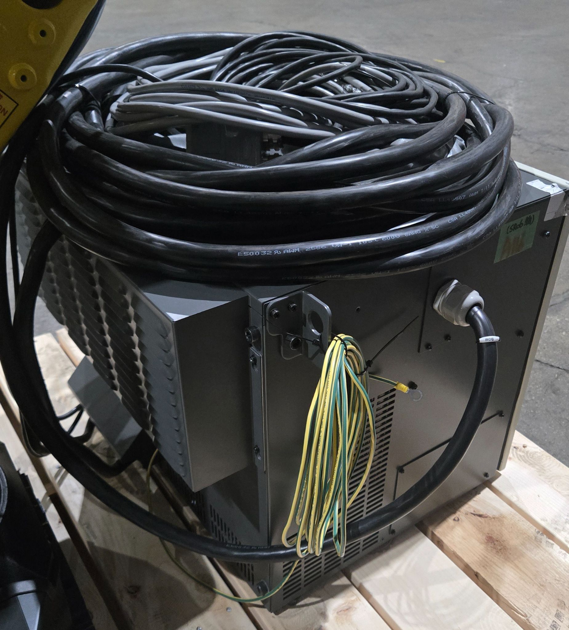 FANUC M‑10iD/10L Complete with R‑30iB Plus Controller USED 9