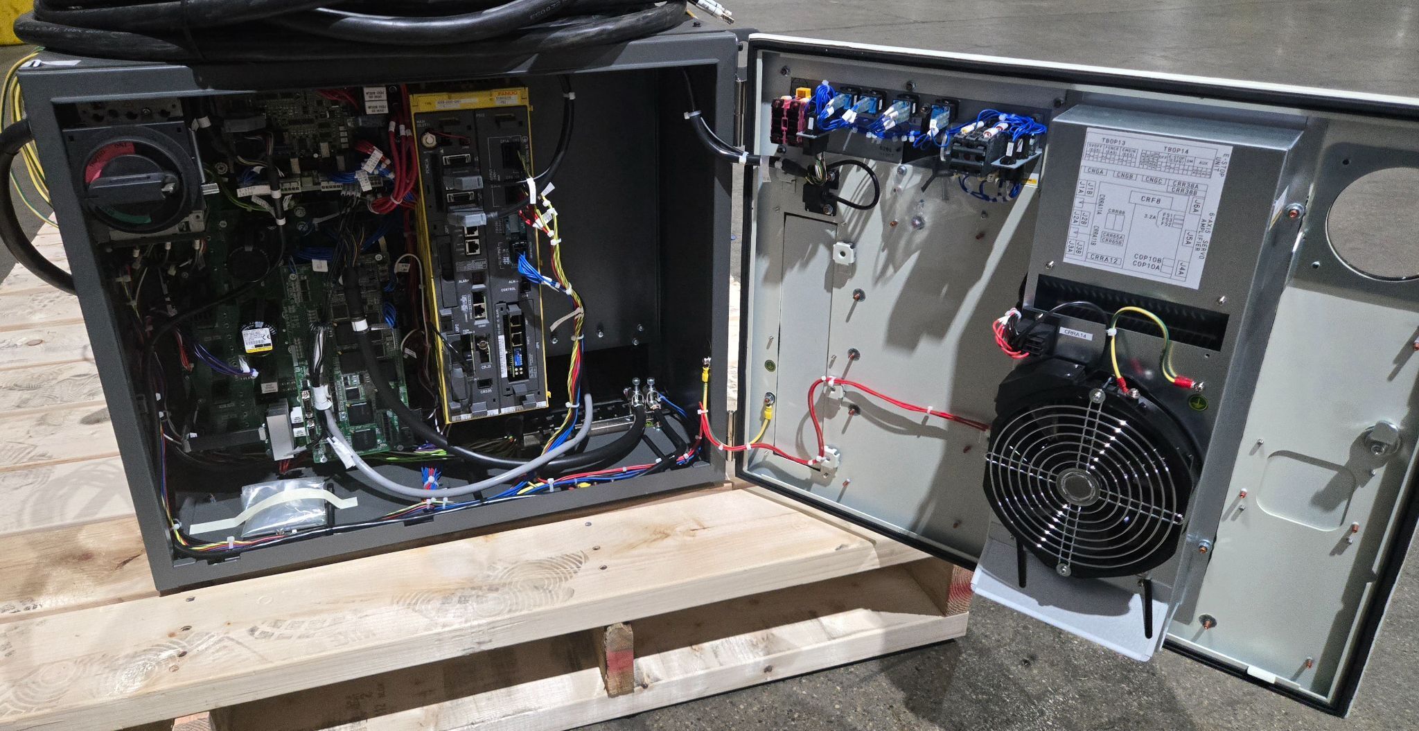 FANUC M‑10iD/10L Complete with R‑30iB Plus Controller USED 13