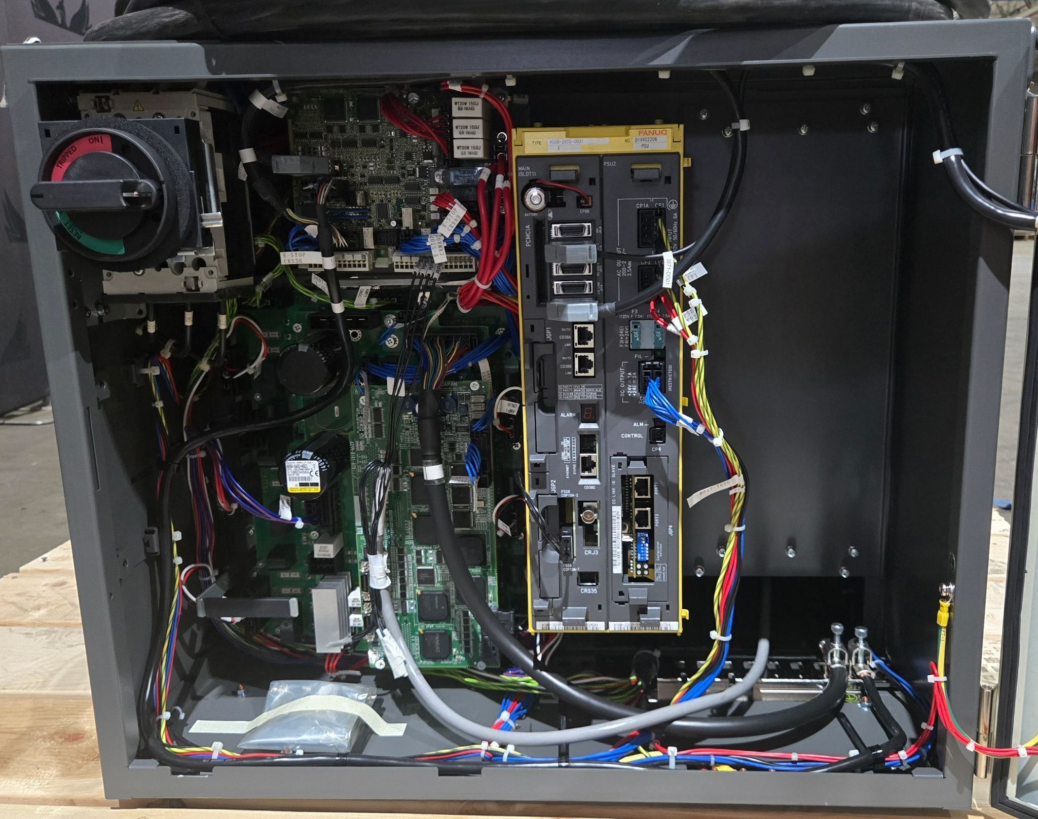 FANUC M‑10iD/10L Complete with R‑30iB Plus Controller USED 14