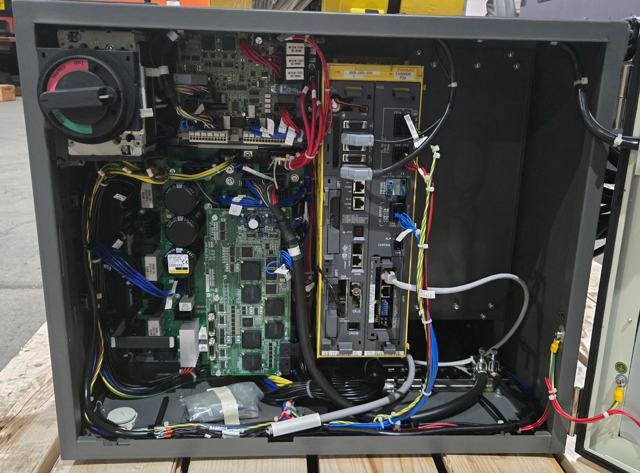 FANUC R‑2000iC/165F Complete with R‑30iB Plus Controller USED 25
