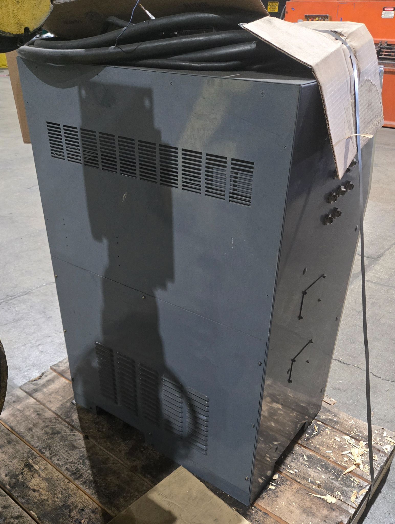 FANUC R-2000iA/165F w/ R-J3iB Controls USED AS-IS 5