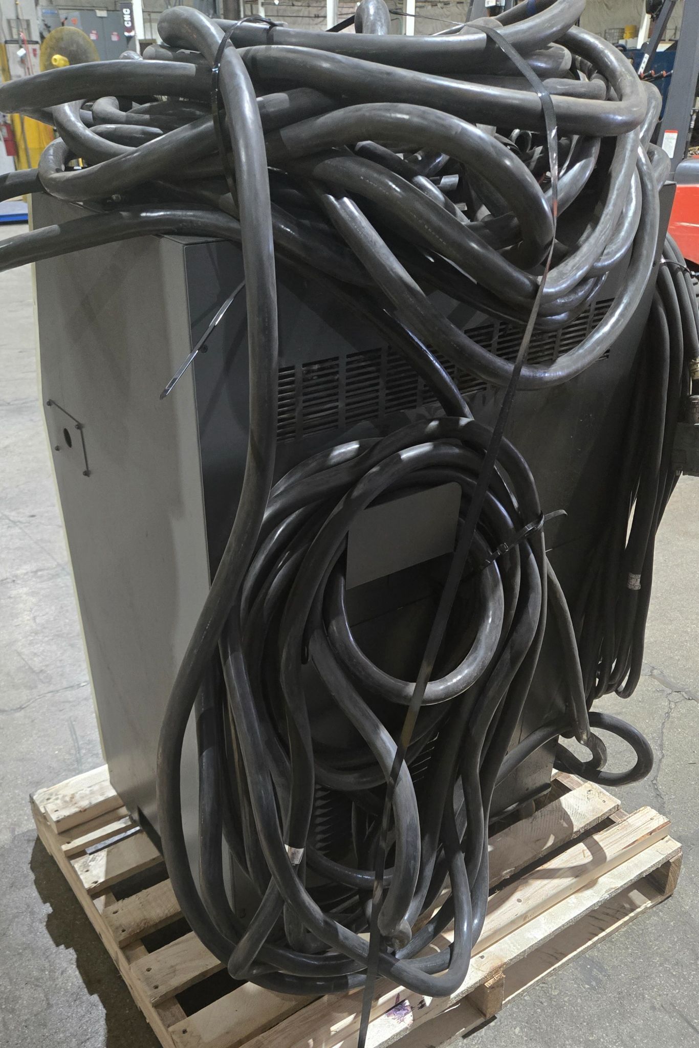 FANUC M-900iA/600 Complete with R-30iA Controller USED 10