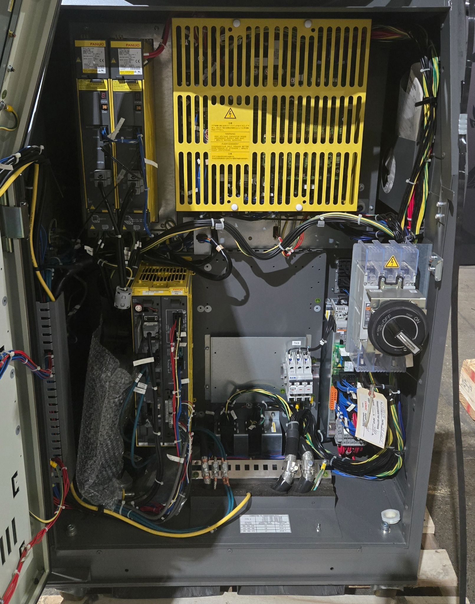 FANUC M-900iA/600 Complete with R-30iA Controller USED 13