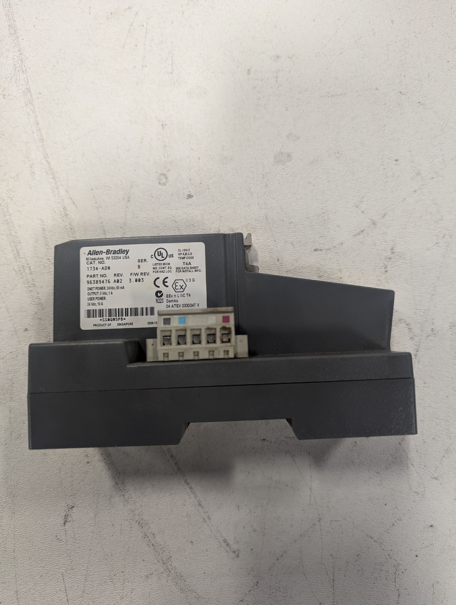 ALLEN BRADLEY 1734-ADN/B POINT I/O DeviceNet Adapter USED 1
