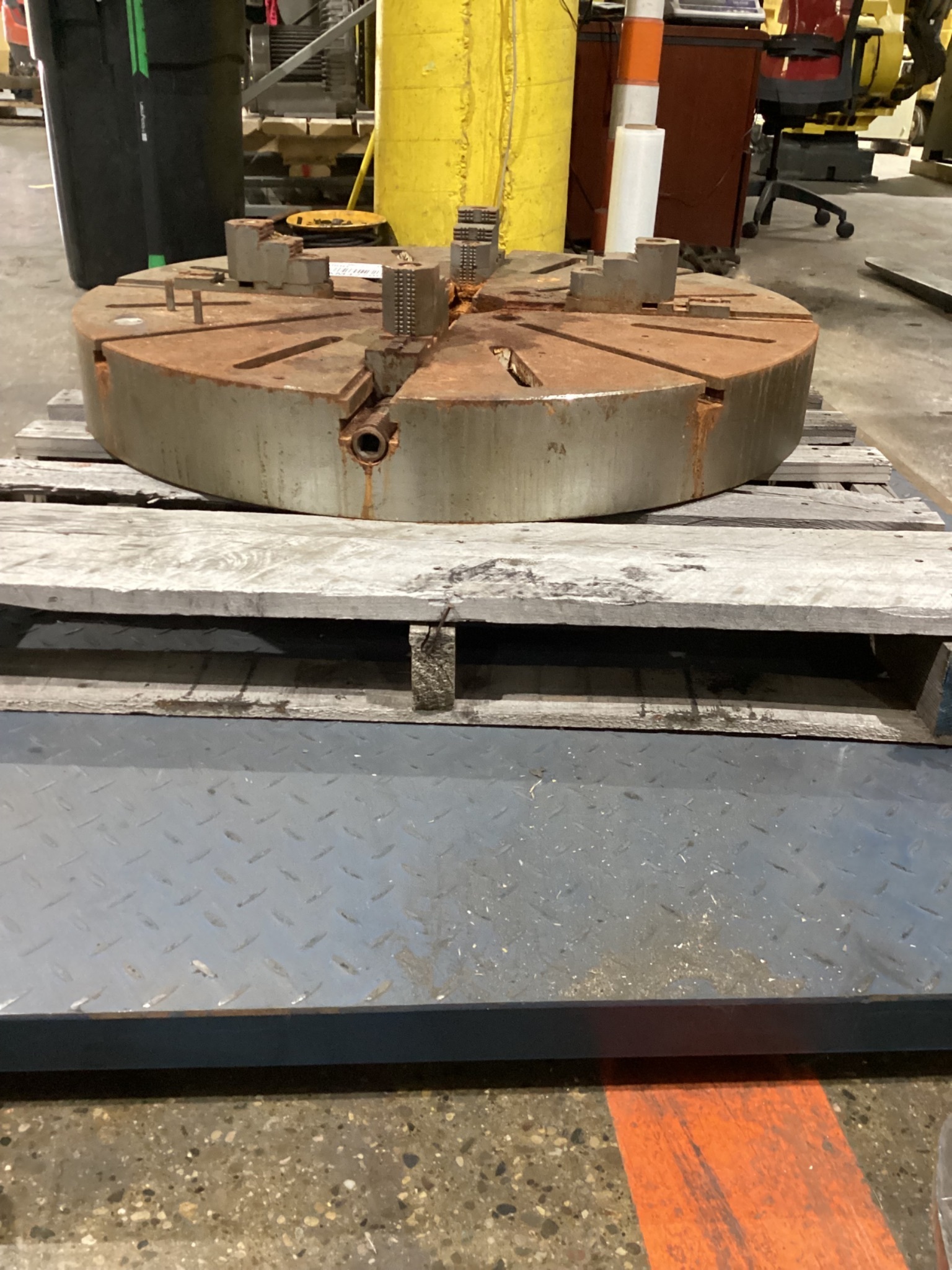 CUSHMAN CHUCK CO 362146CA11 4 Jaw Independent Lathe Chuck USED 10