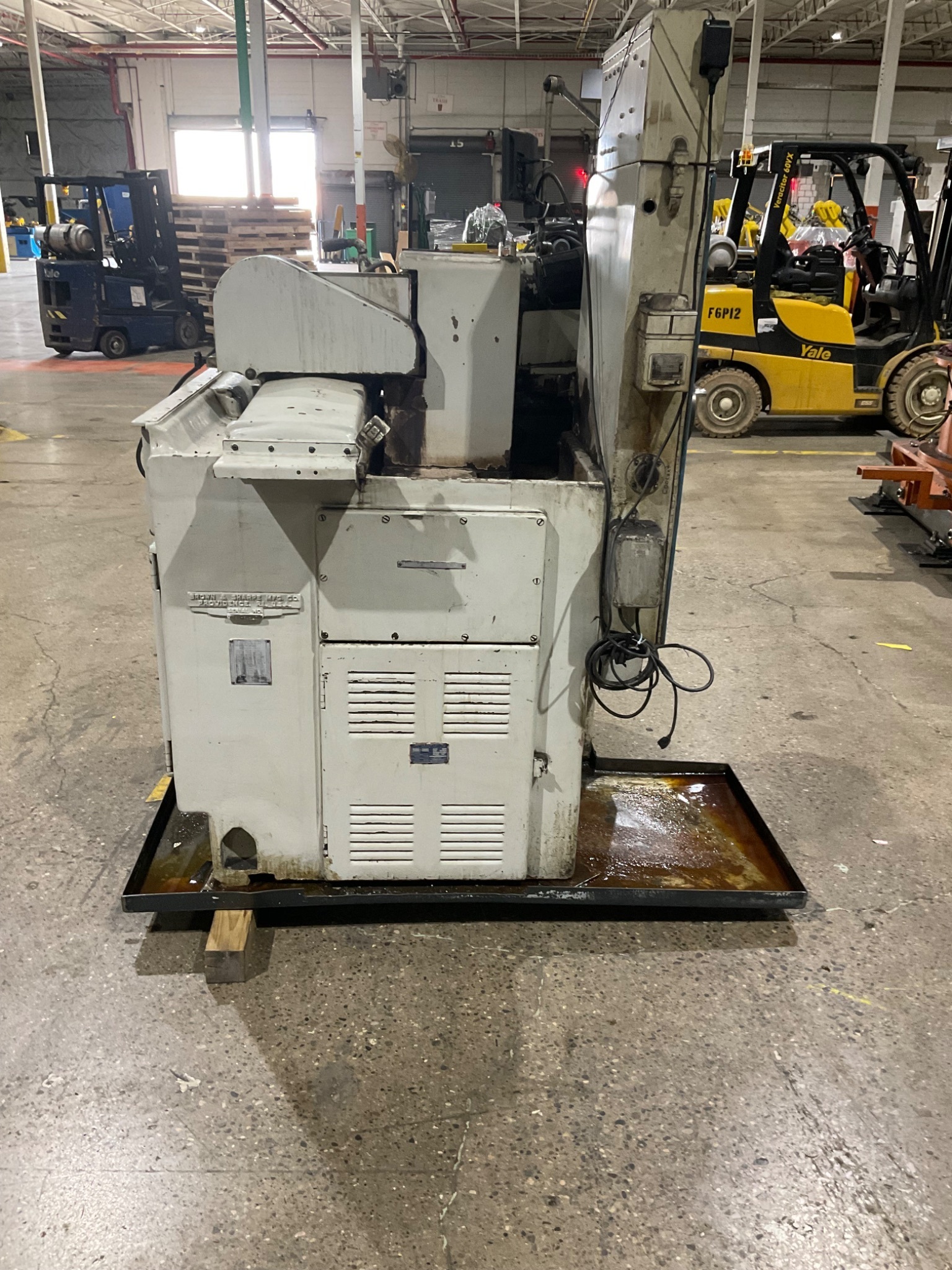 BROWN & SHARPE ROTARY SURFACE GRINDER W/ NEUTROL USED 8