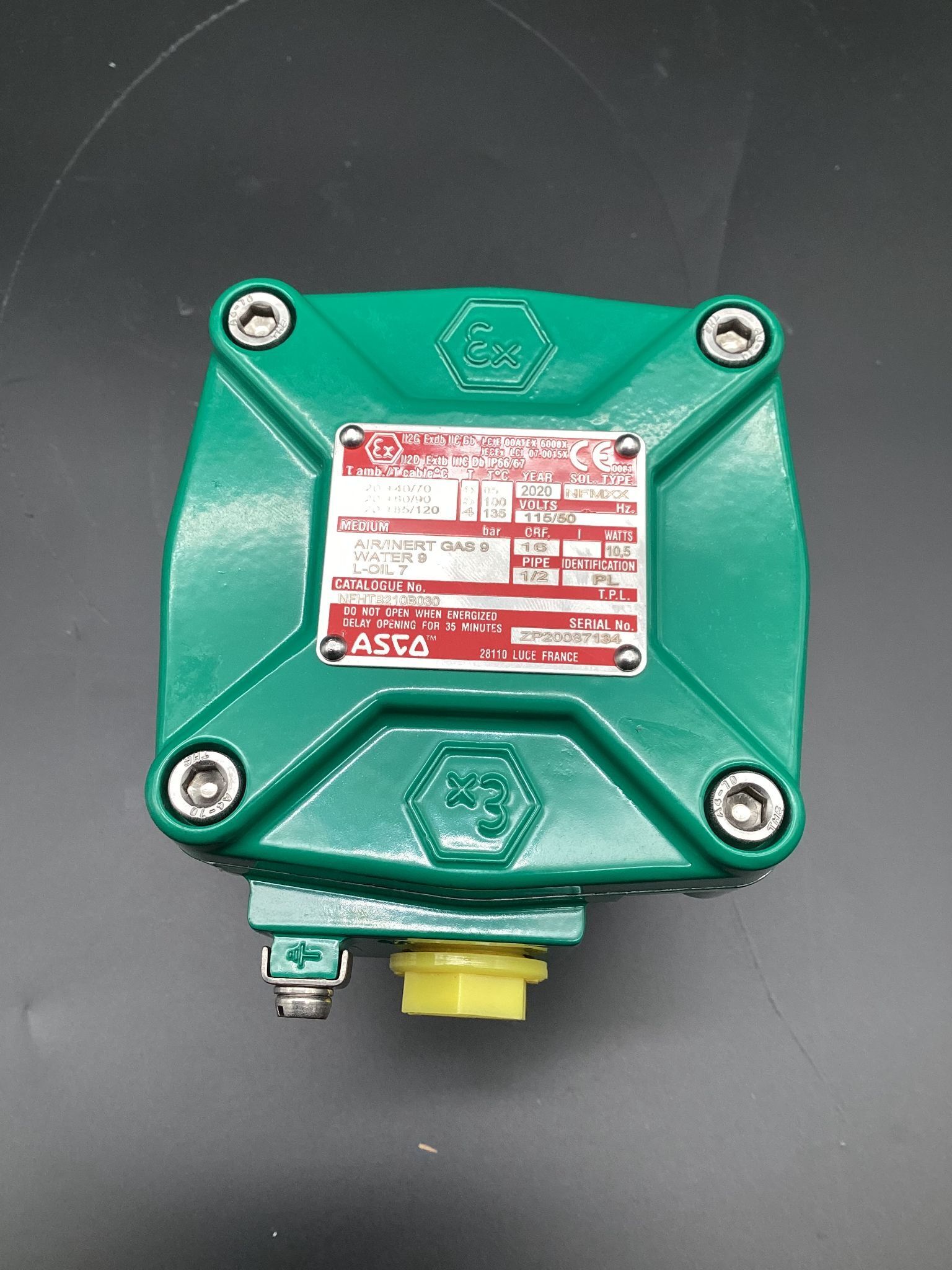 ASCO NFHT B210B030 Explosion Proof Solenoid Valve 1/2" 115VAC NEW 2