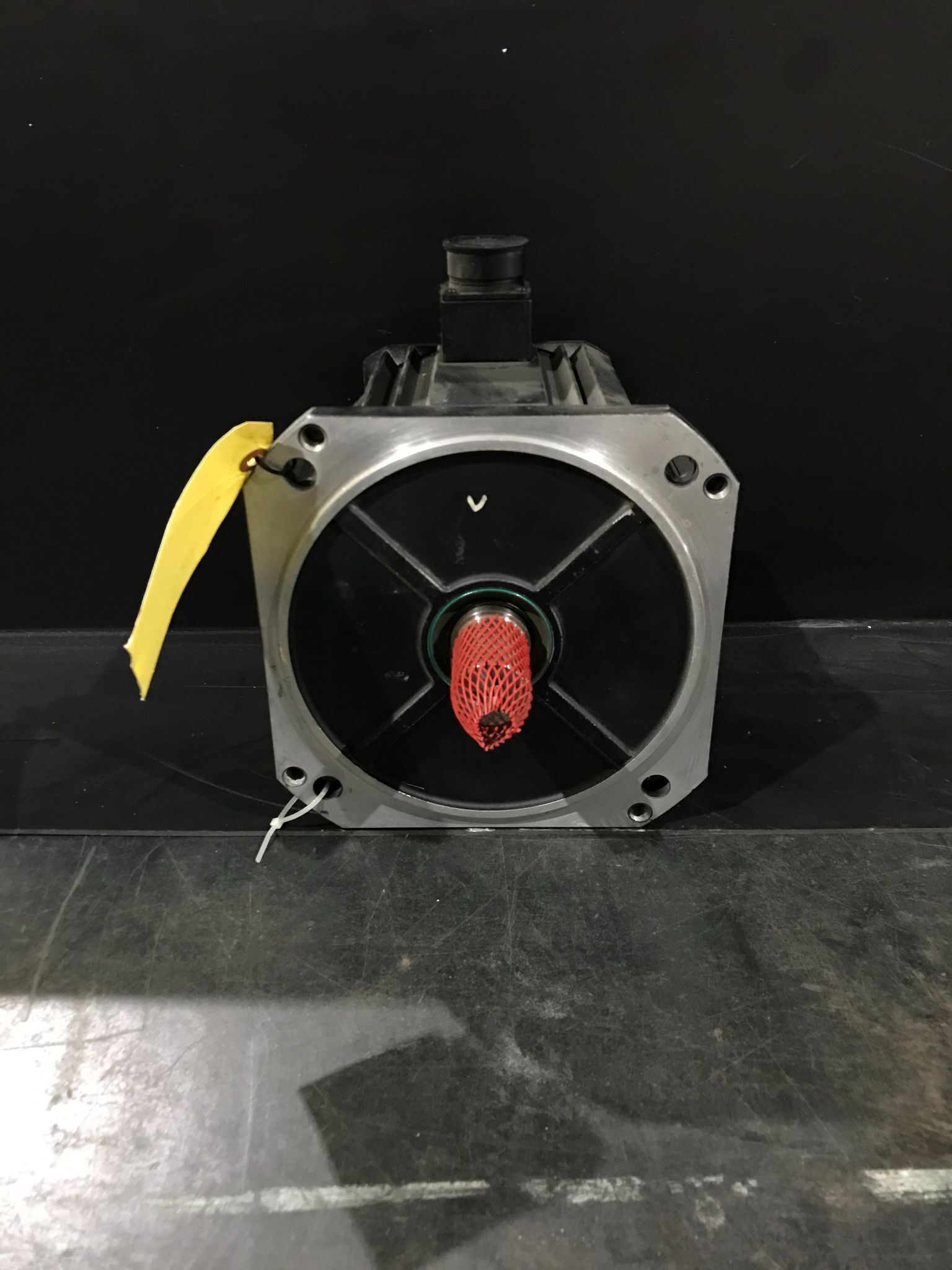 Nachi MFM452H4V AC Servo Motor 4.5kW USED 1