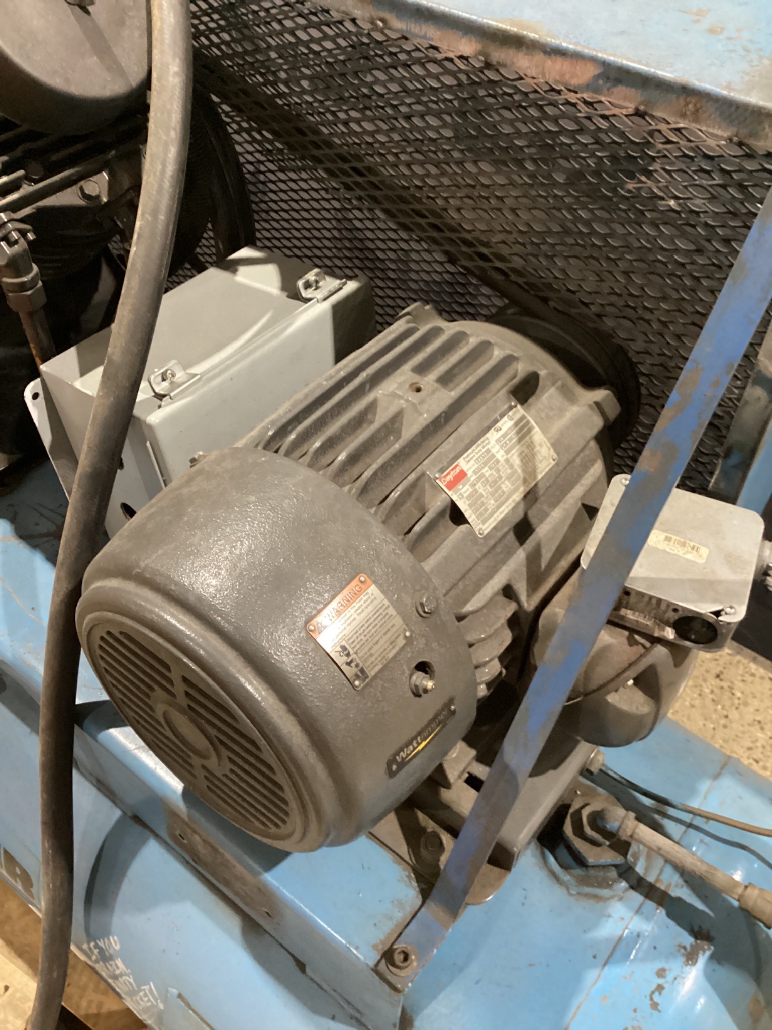 SPEEDAIRE 5Z405C 5 HP Industrial Air Compressor w/ BUXAIR 80‑Gal Tank AS-IS 2