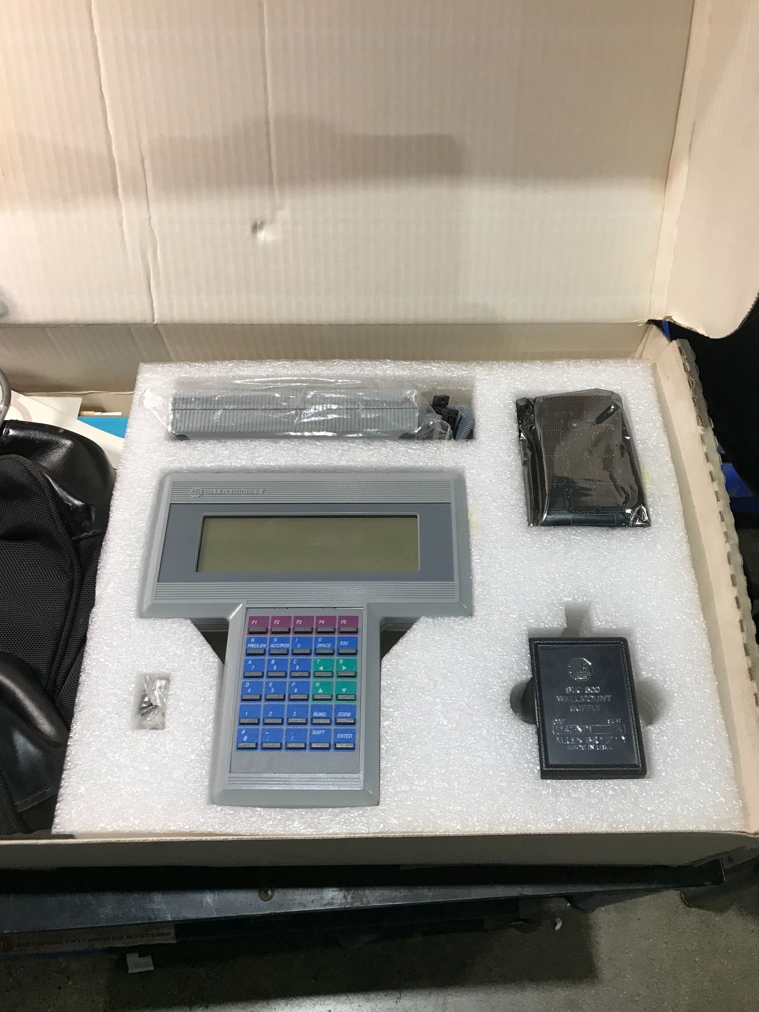 ALLEN BRADLEY 1747-PT1 SLC500 Professional Programming Kit NEW - Open Box 0
