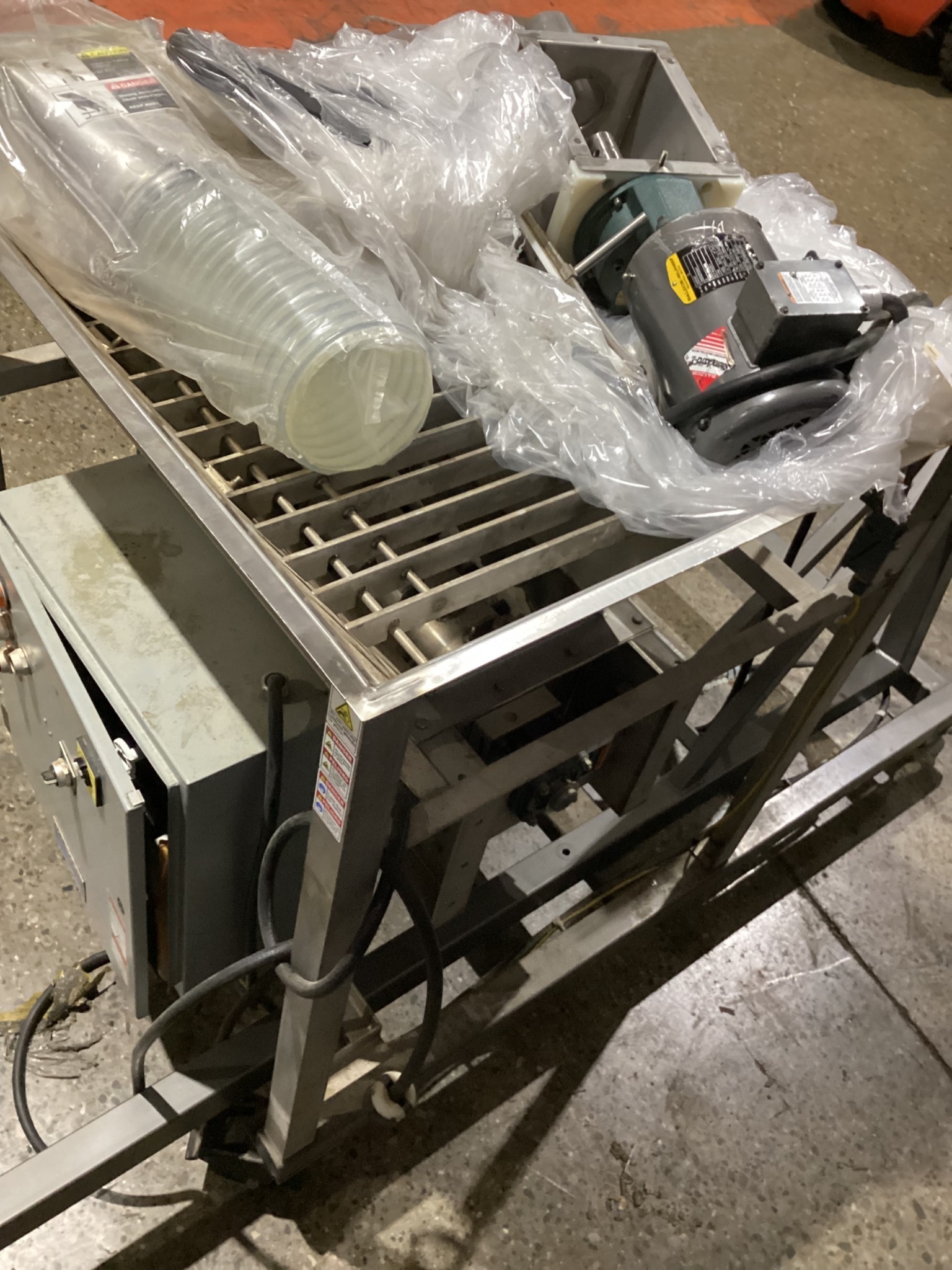 ATLANTIC COAST CRUSHERS M812 Stainless Steel Lump Breaker Grinder Food Grade USED 5