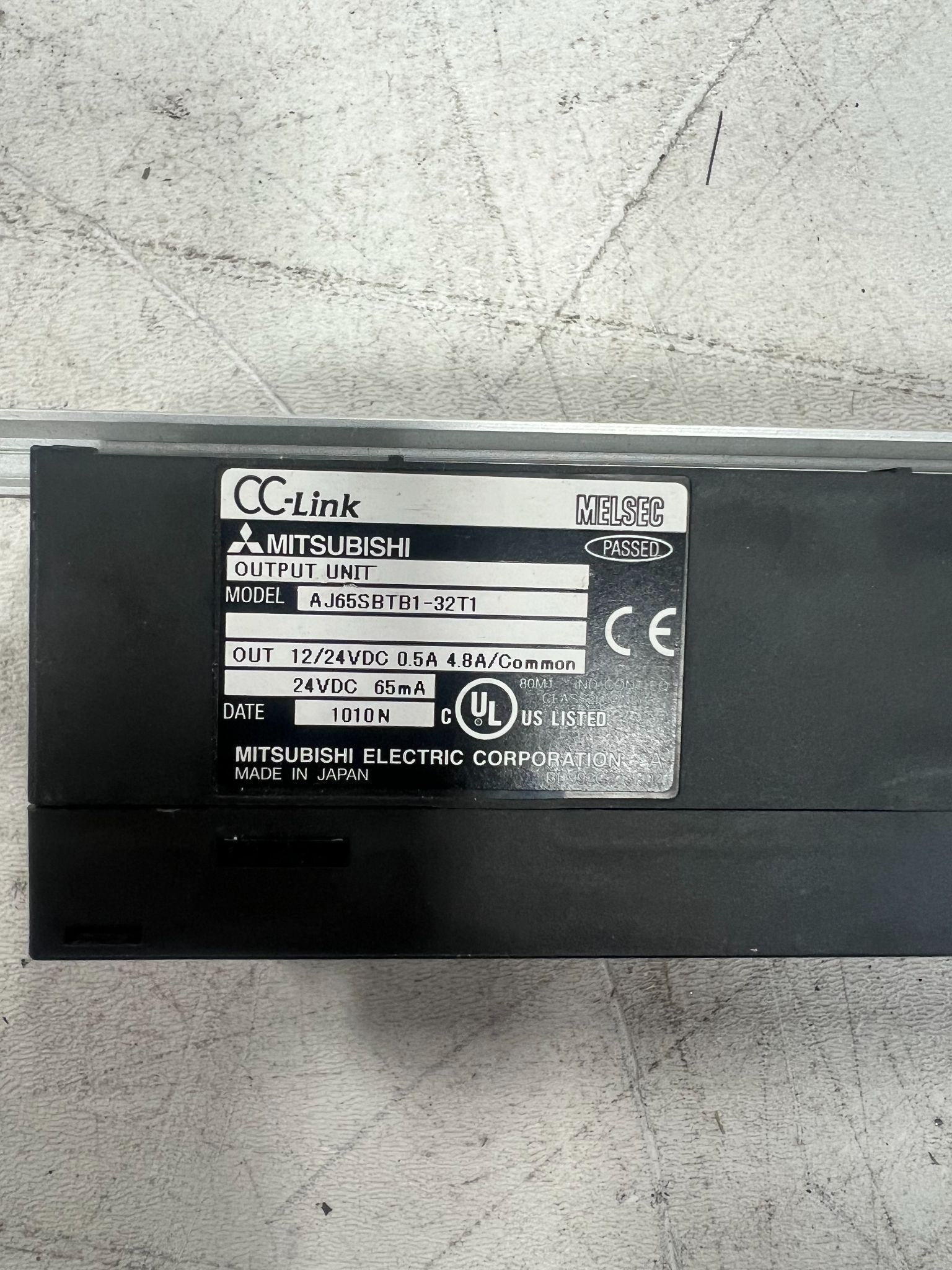 MITSUBISHI AJ65SBTB1-32T1 CC-Link Output Module USED 3