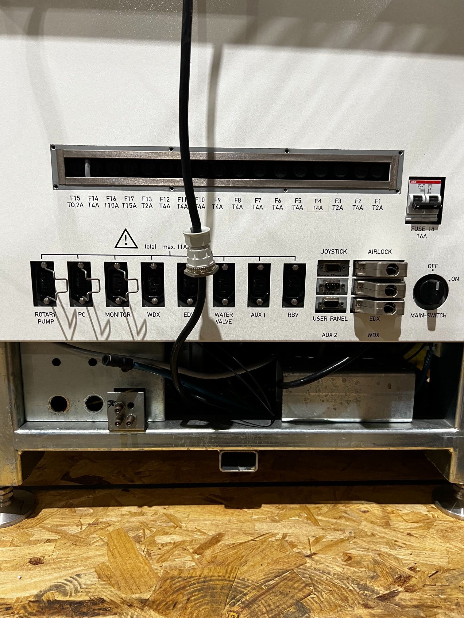 LEO 1455 Scanning Electron Microscope USED 7