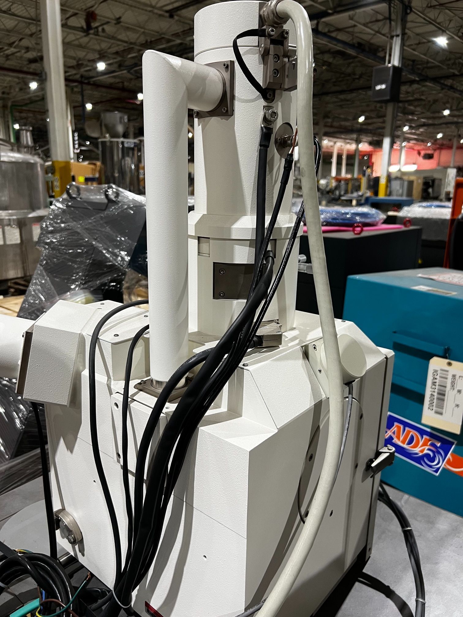 LEO 1455 Scanning Electron Microscope USED 12