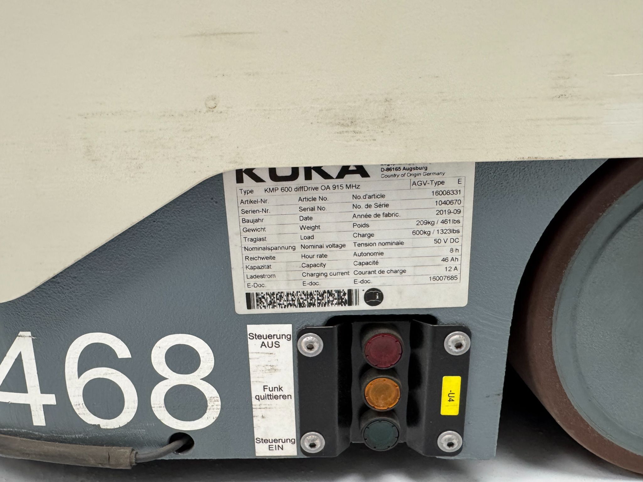 KUKA AGVs - SOLD IN LOTS OF 10 - MODEL KMP600 BATTERIES AND CHARGER INCLUDED 4