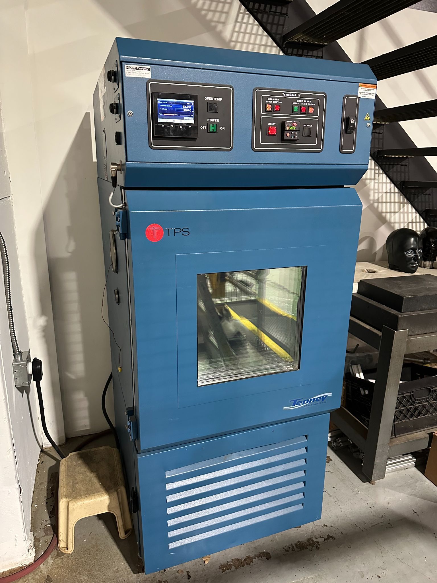 THERMAL PRODUCT SOLUTIONS T10C-1.5 ENVIRONMENTAL CHAMBER USED 0