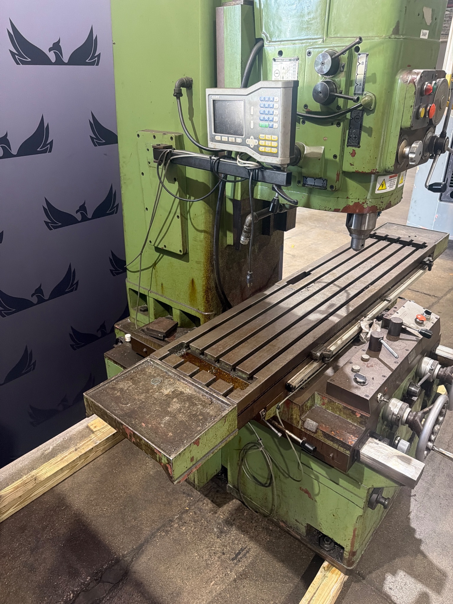 Sharp KMA-1 Vertical Milling Machine with DRO USED 3