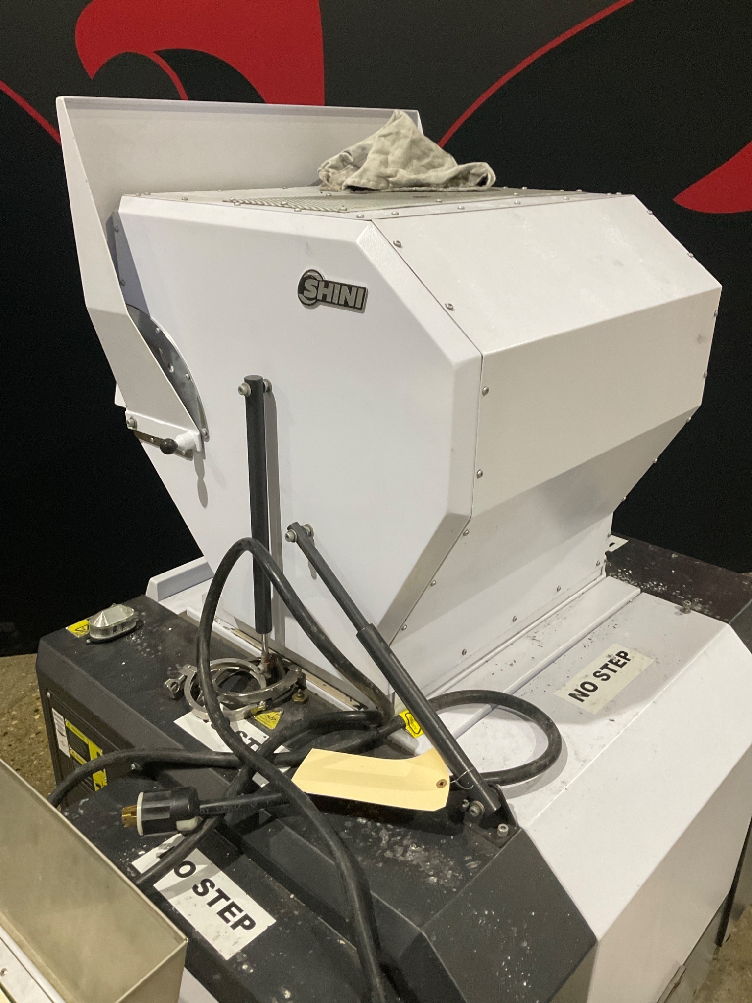 SHINI BUDZAR SG-3060H Plastic Granulator USED 0