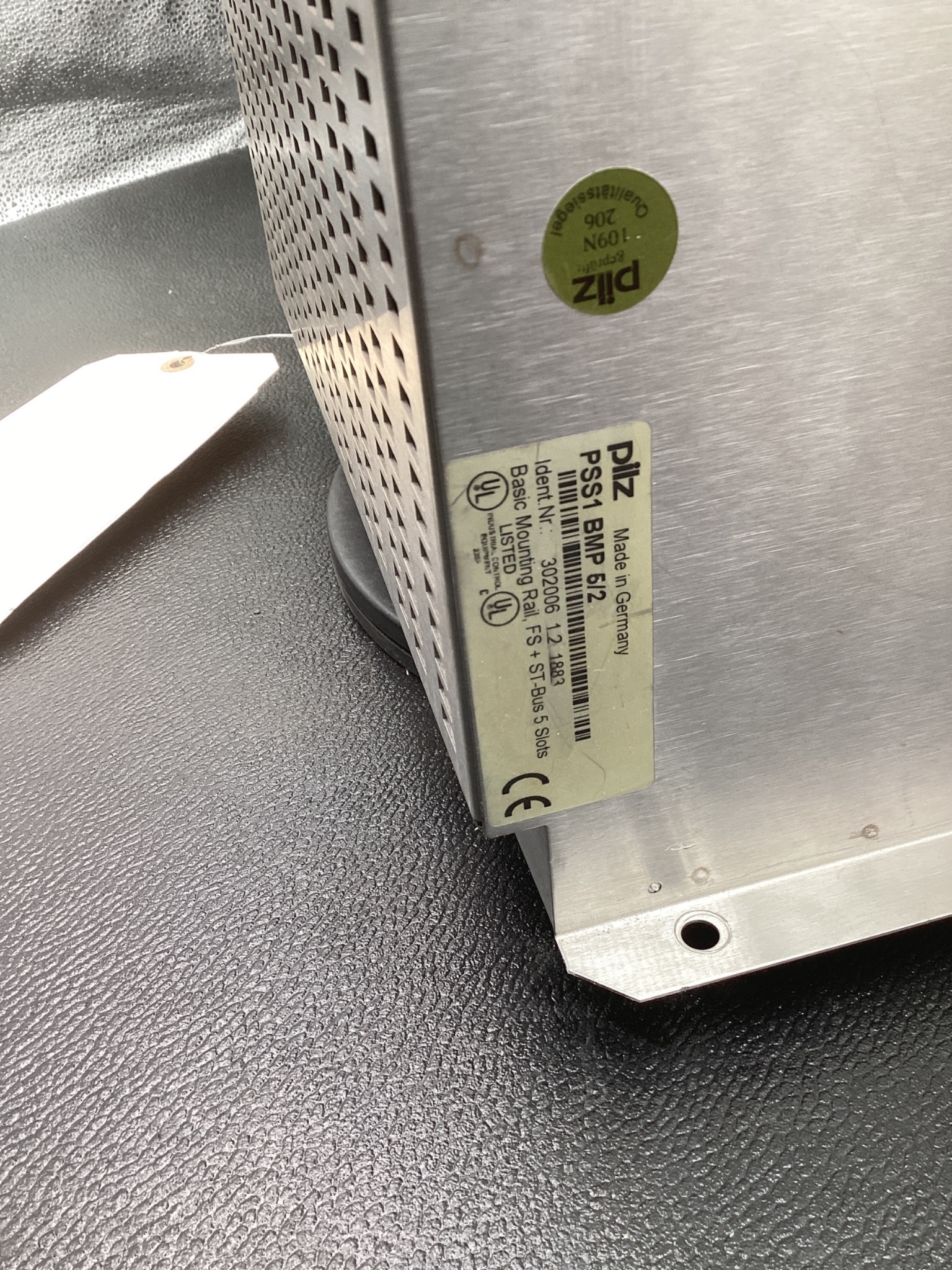 Pilz PSS1 BMP 5/2 Safety Controller Rack With Modules USED 4