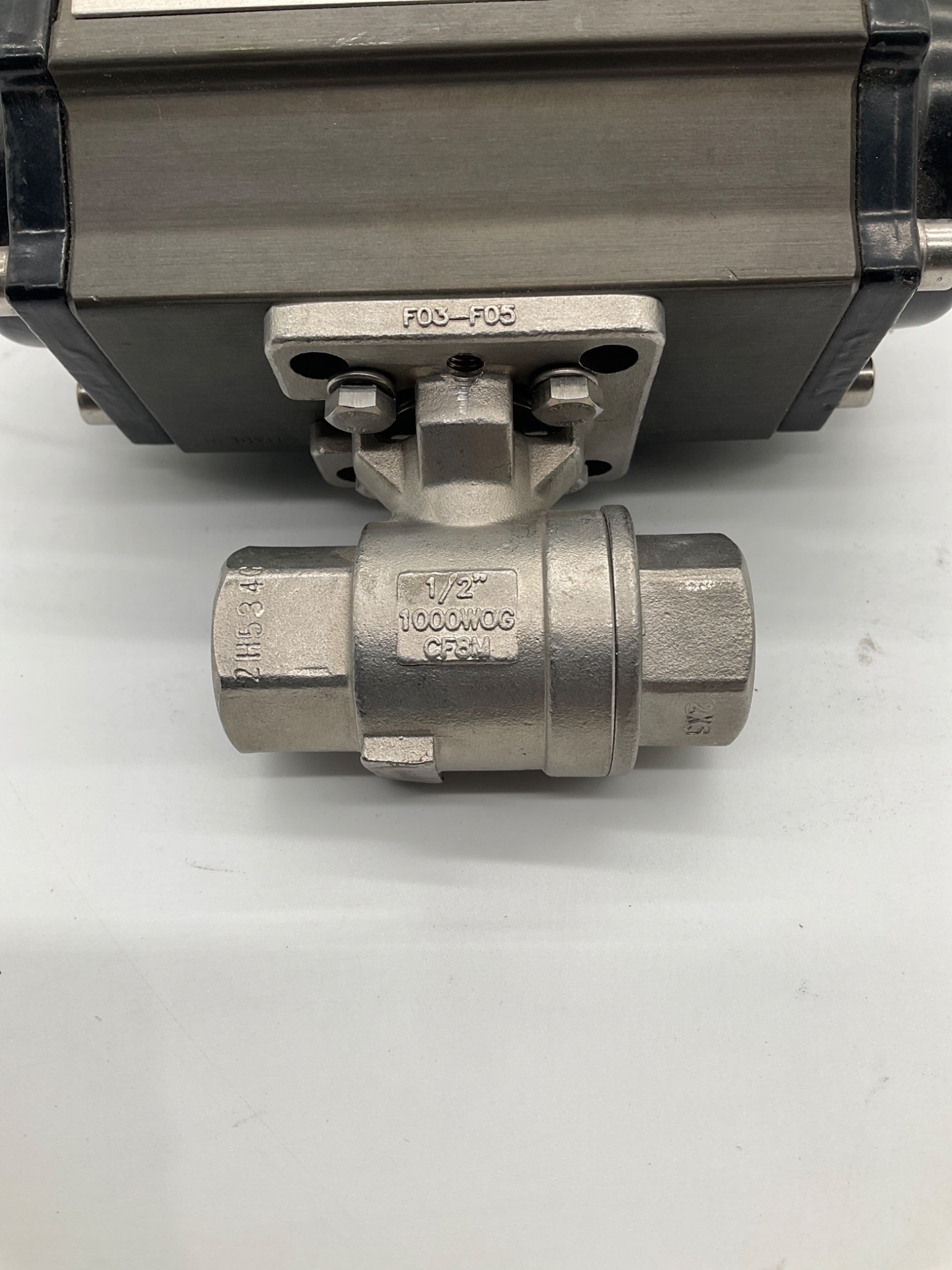 VALWORX 530150 AP050 Pneumatic Spring Return Actuated Ball Valve USED 1
