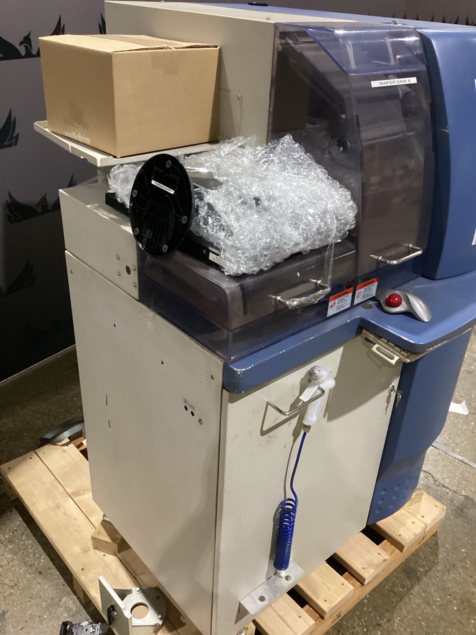 KULICKE & SOFFA 7100AD DICING SAW USED 2
