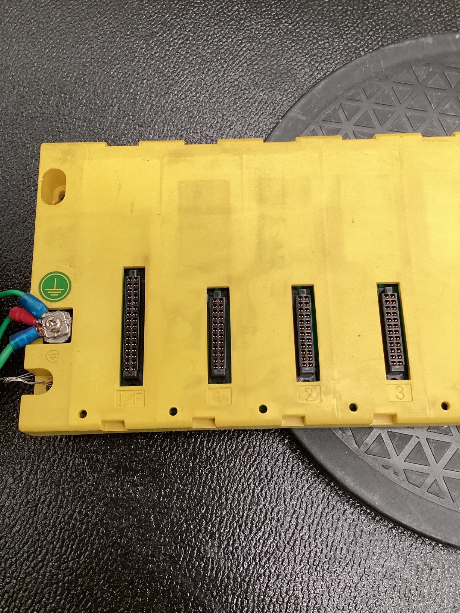 Fanuc A03B-0807-C001 I/O Base Unit ABU10A USED 1