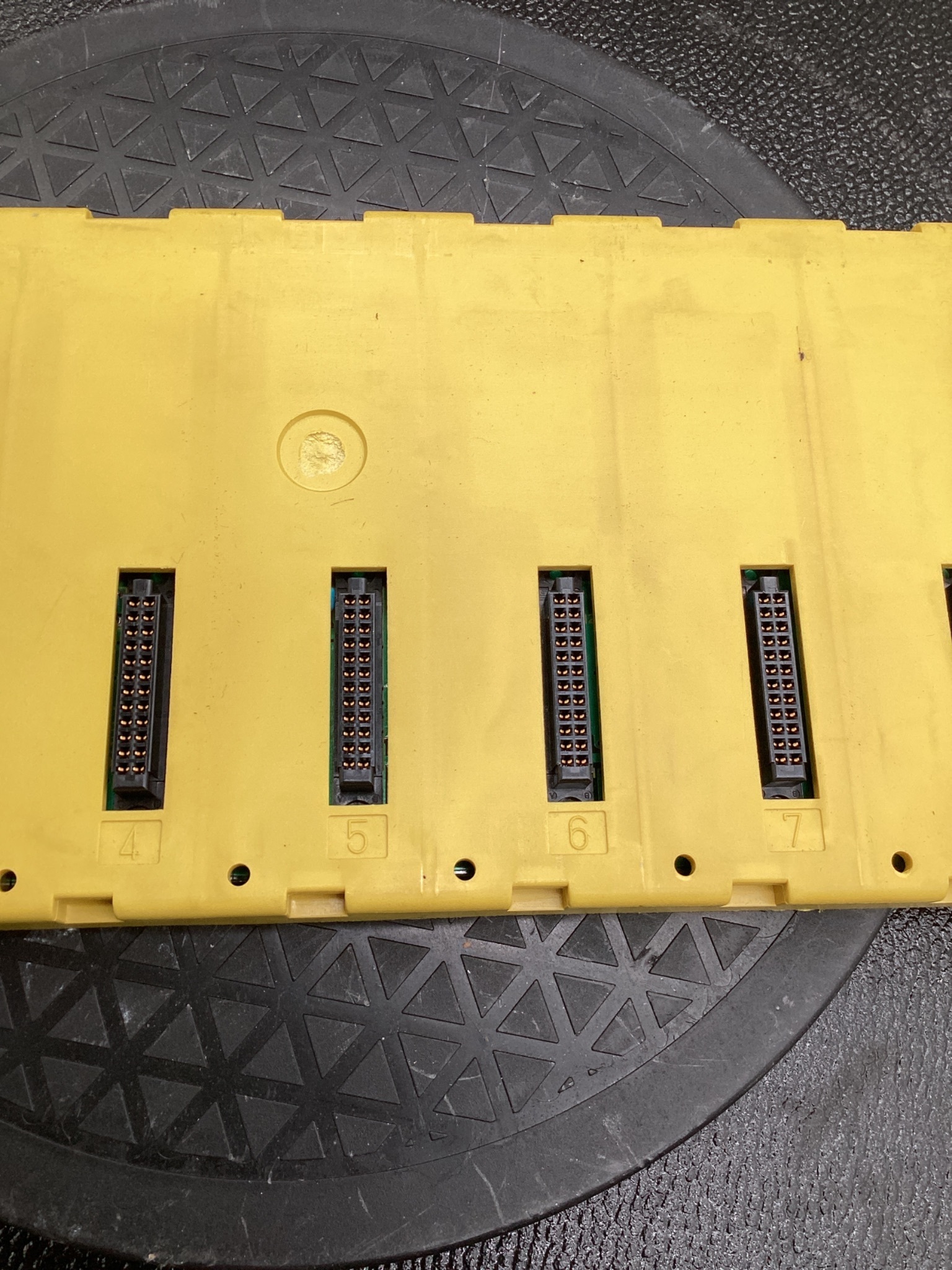 Fanuc A03B-0807-C001 I/O Base Unit ABU10A USED 2