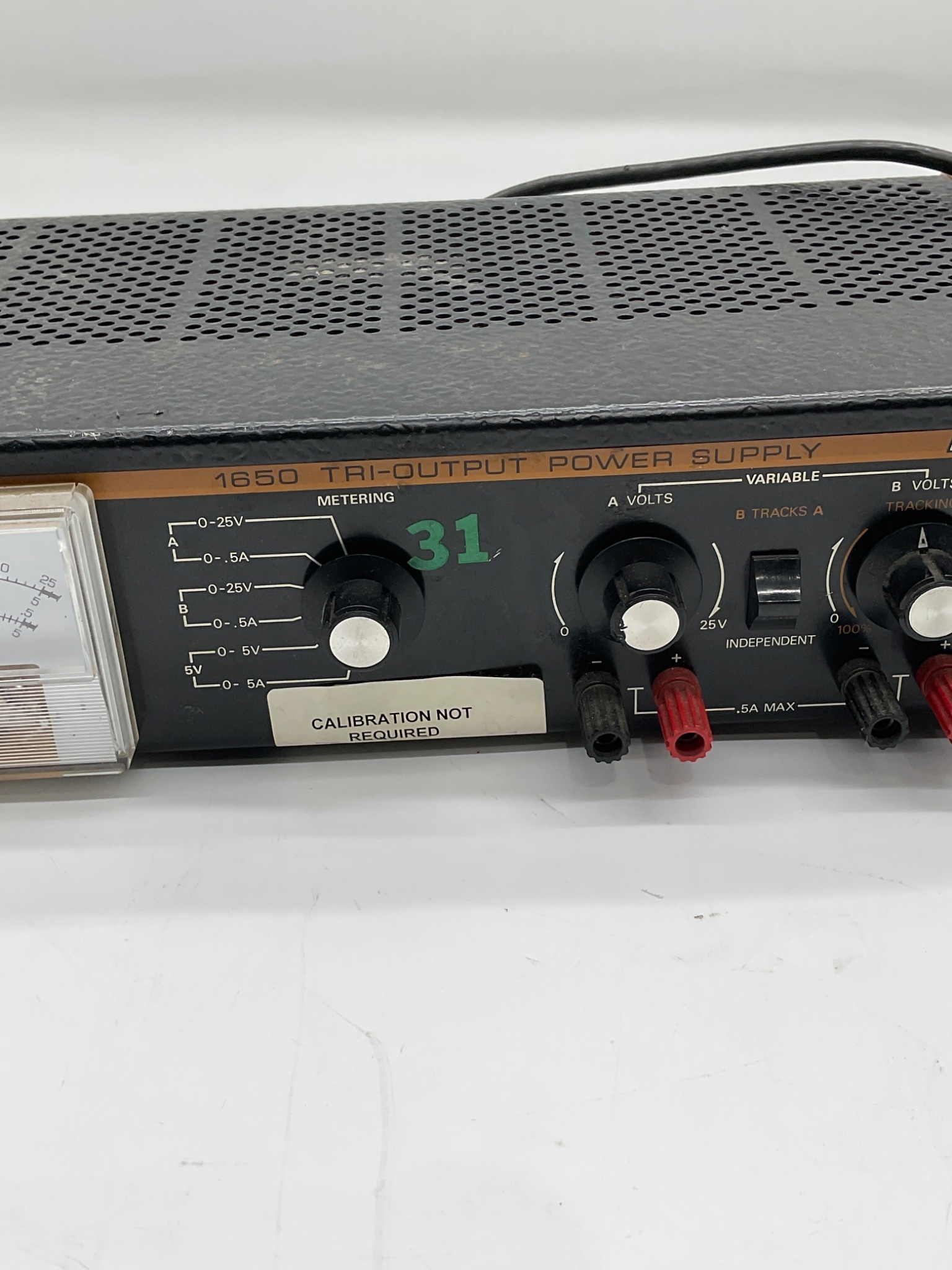 BK Precision 1650 Tri-Output DC Power Supply USED 4
