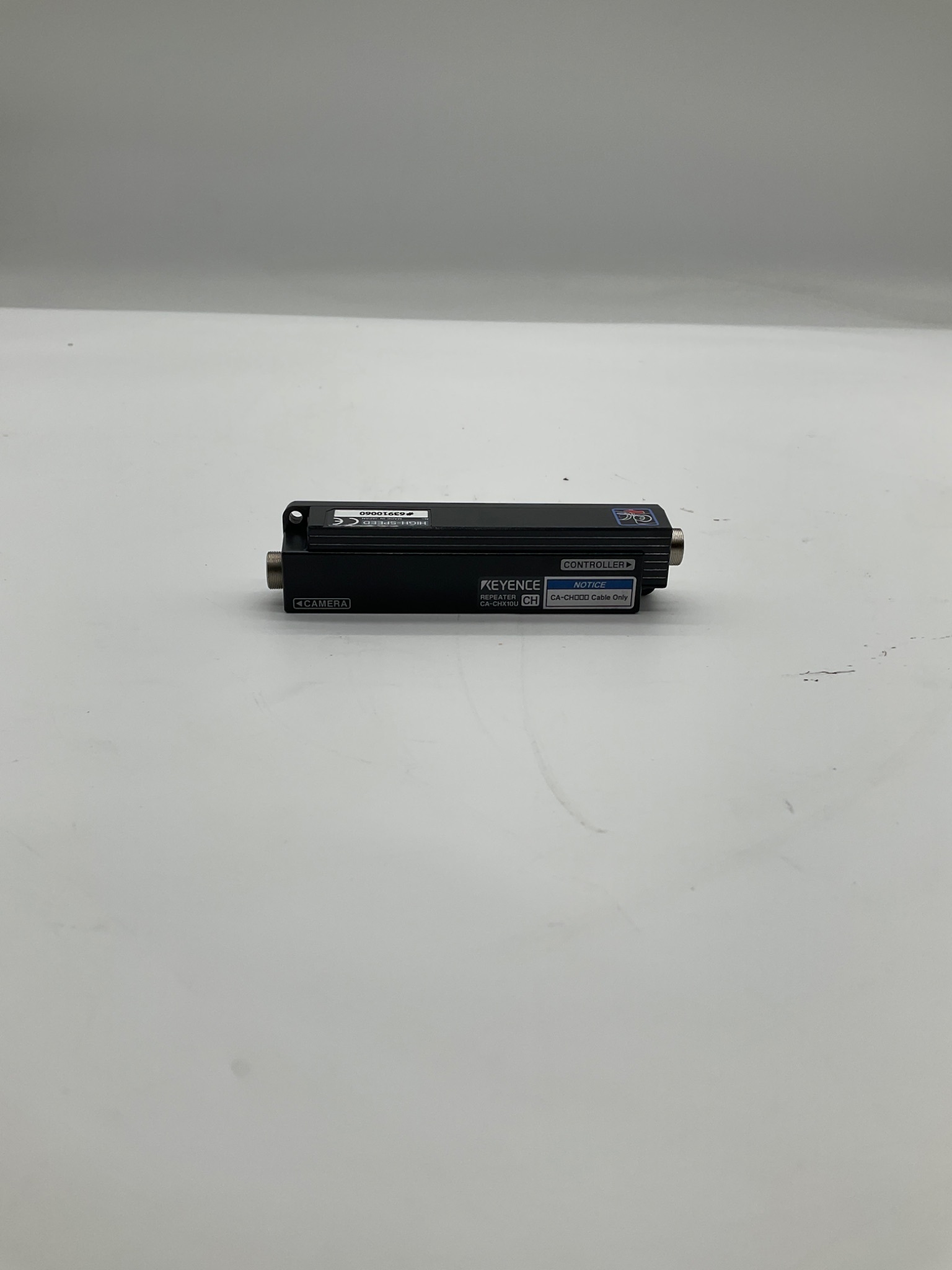 KEYENCE CA-CHX10U Camera Link Repeater USED 0