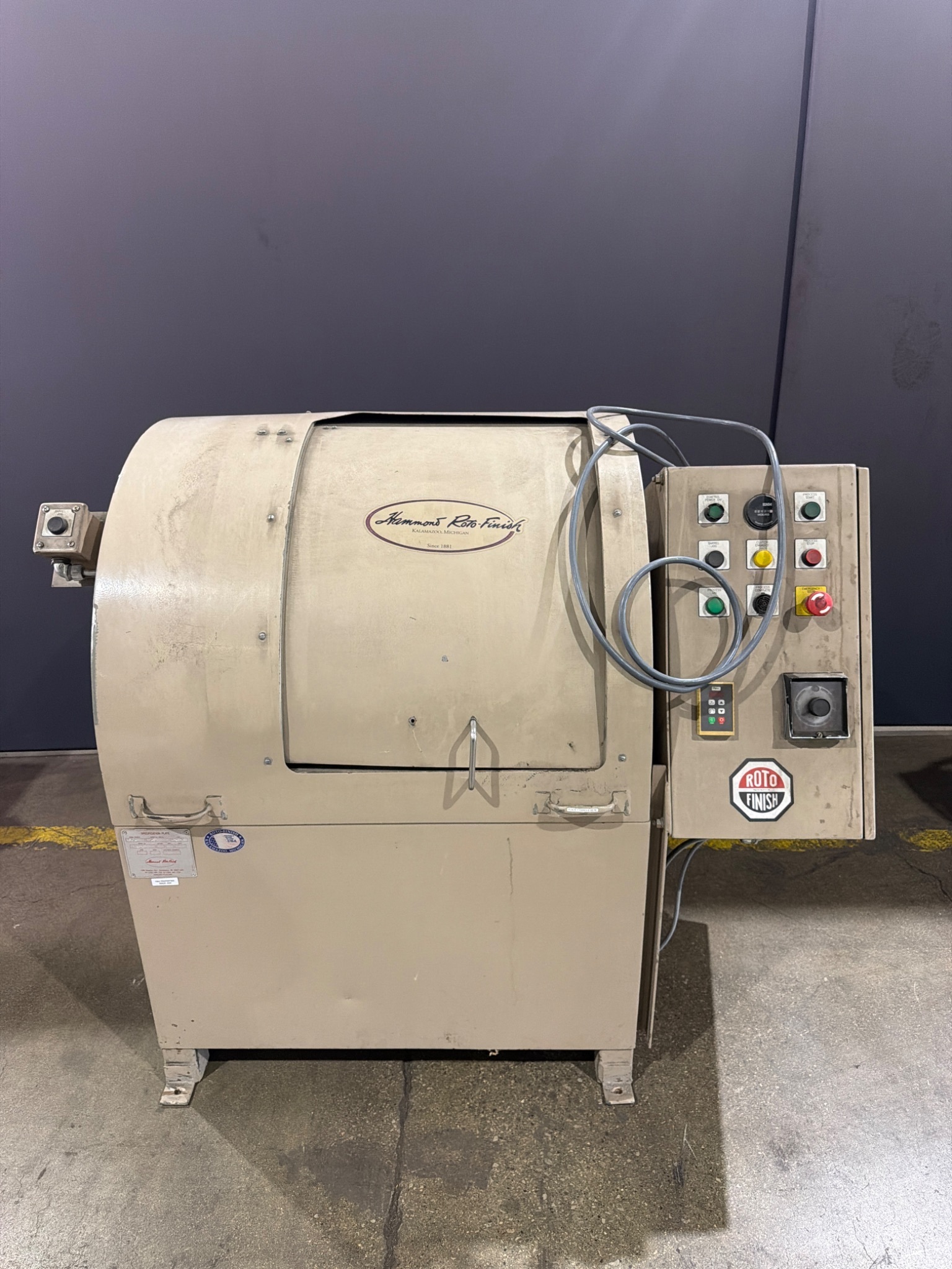 Hammond Roto-Finish RCB8-1 Centrifugal Barrel Finishing Machine USED 0