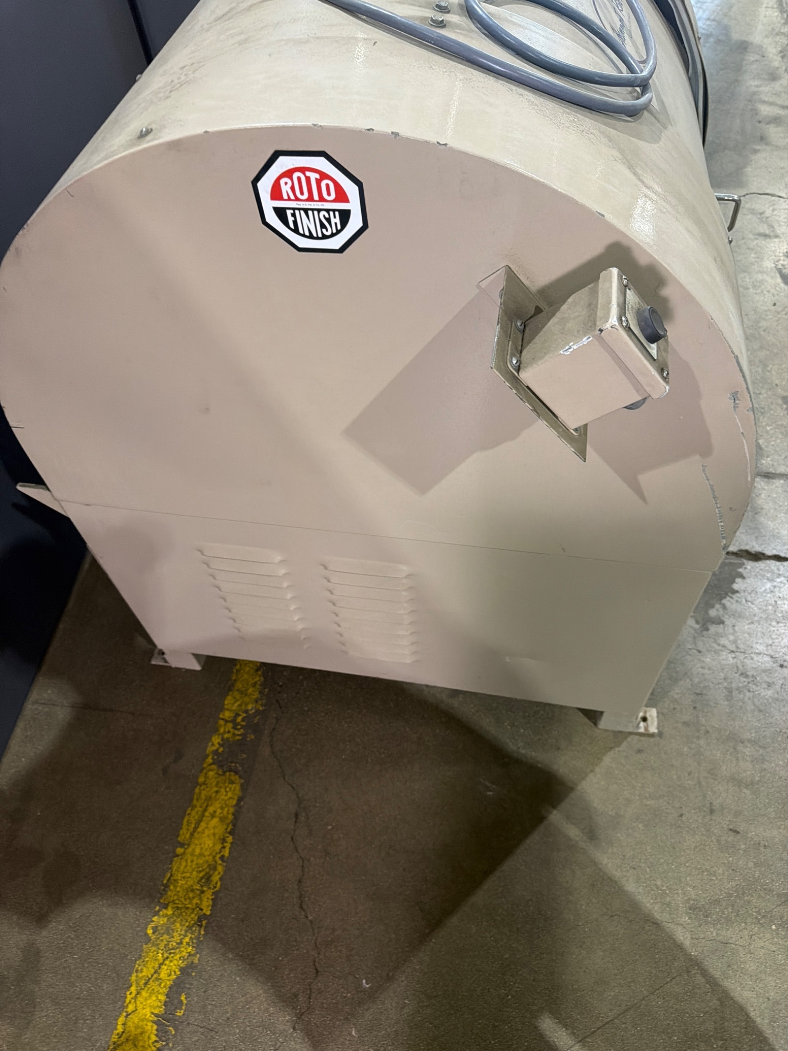 Hammond Roto-Finish RCB8-1 Centrifugal Barrel Finishing Machine USED 4
