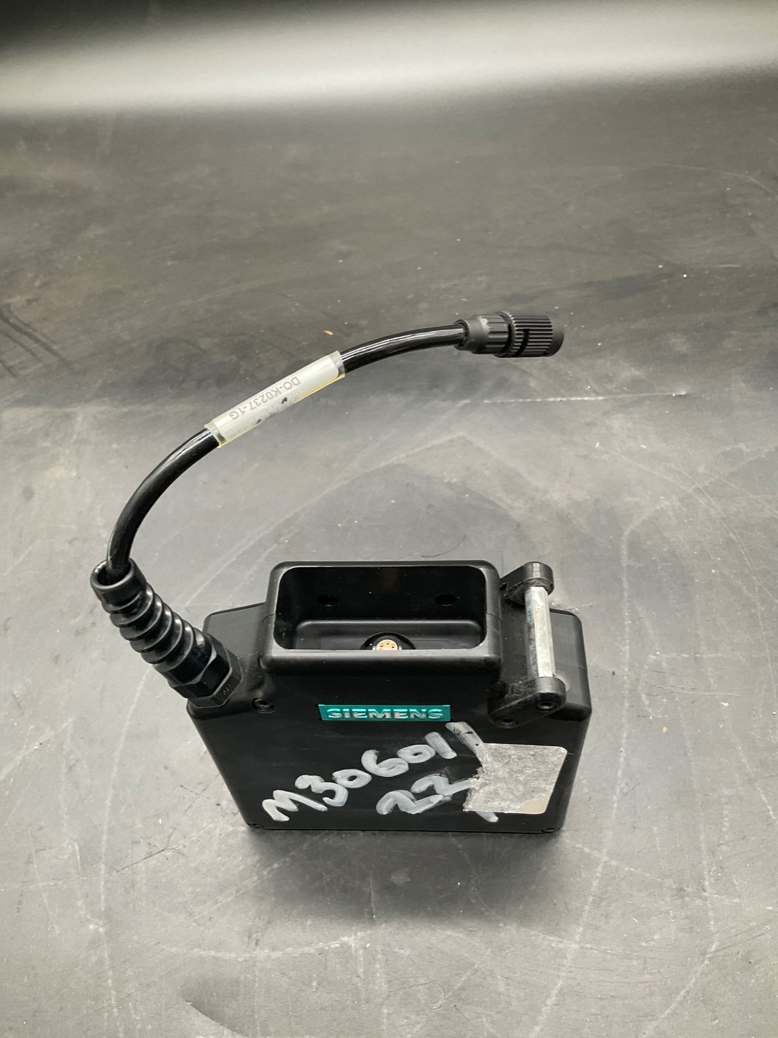 SIEMENS FSZ4-8C0 Optical Object Sensor USED 1