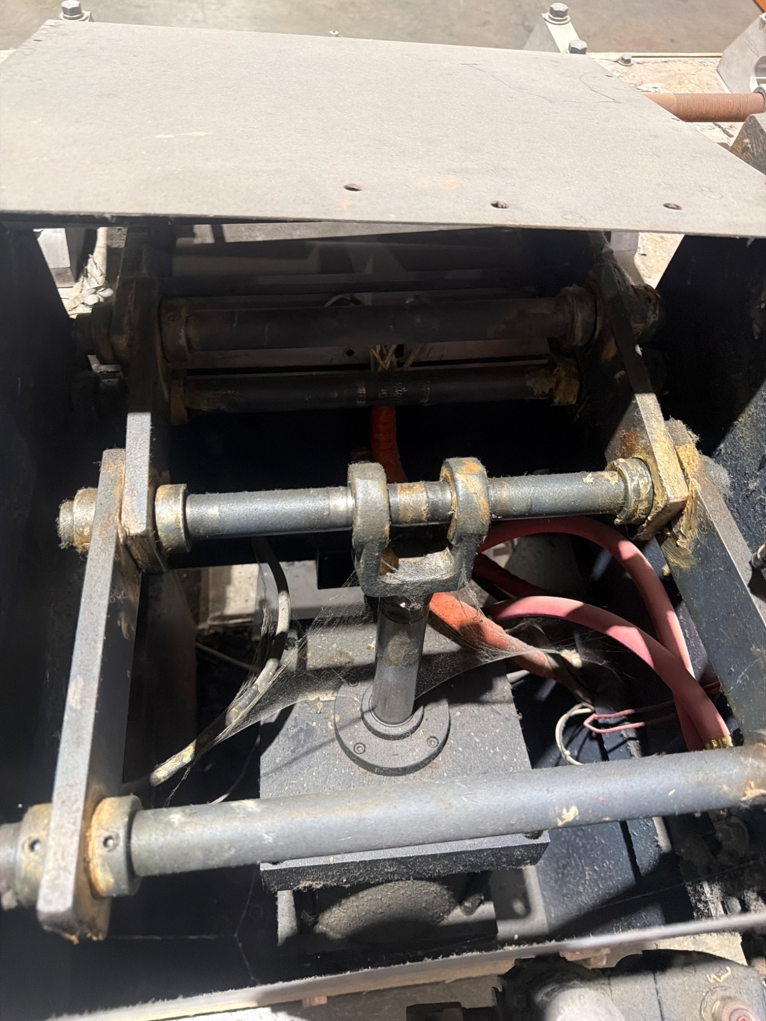 Dual C/P Heated Pneumatic Press USED 5